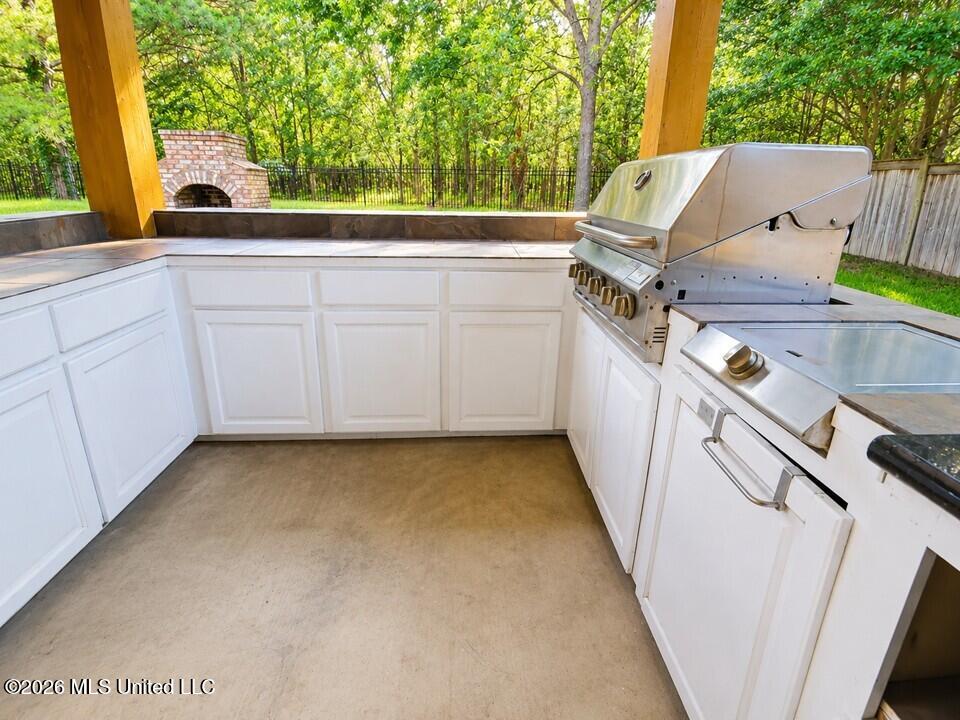 169 Saint Ives Drive Property Photo 34