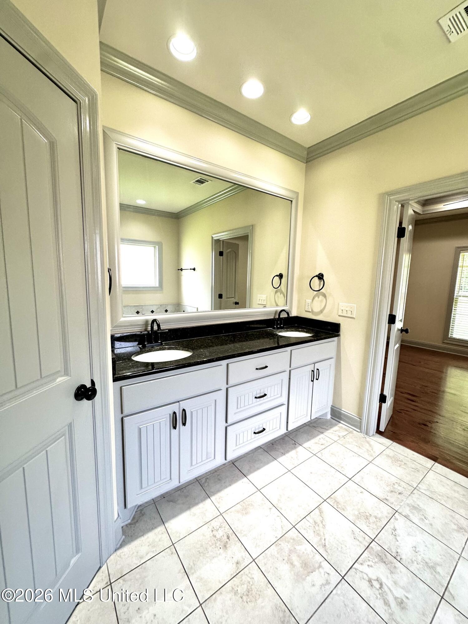 2017 E Ridge Circle Property Photo 15