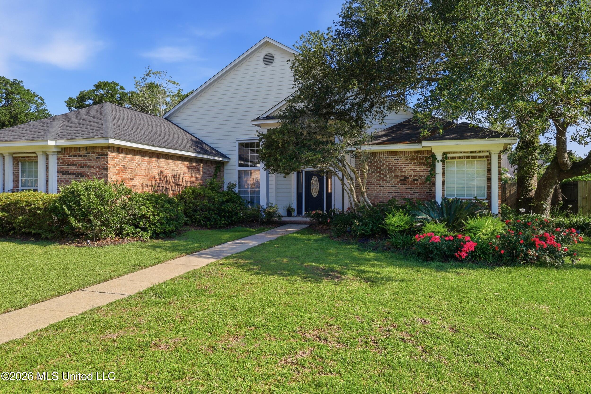 3815 Cabildo Place Property Photo 4