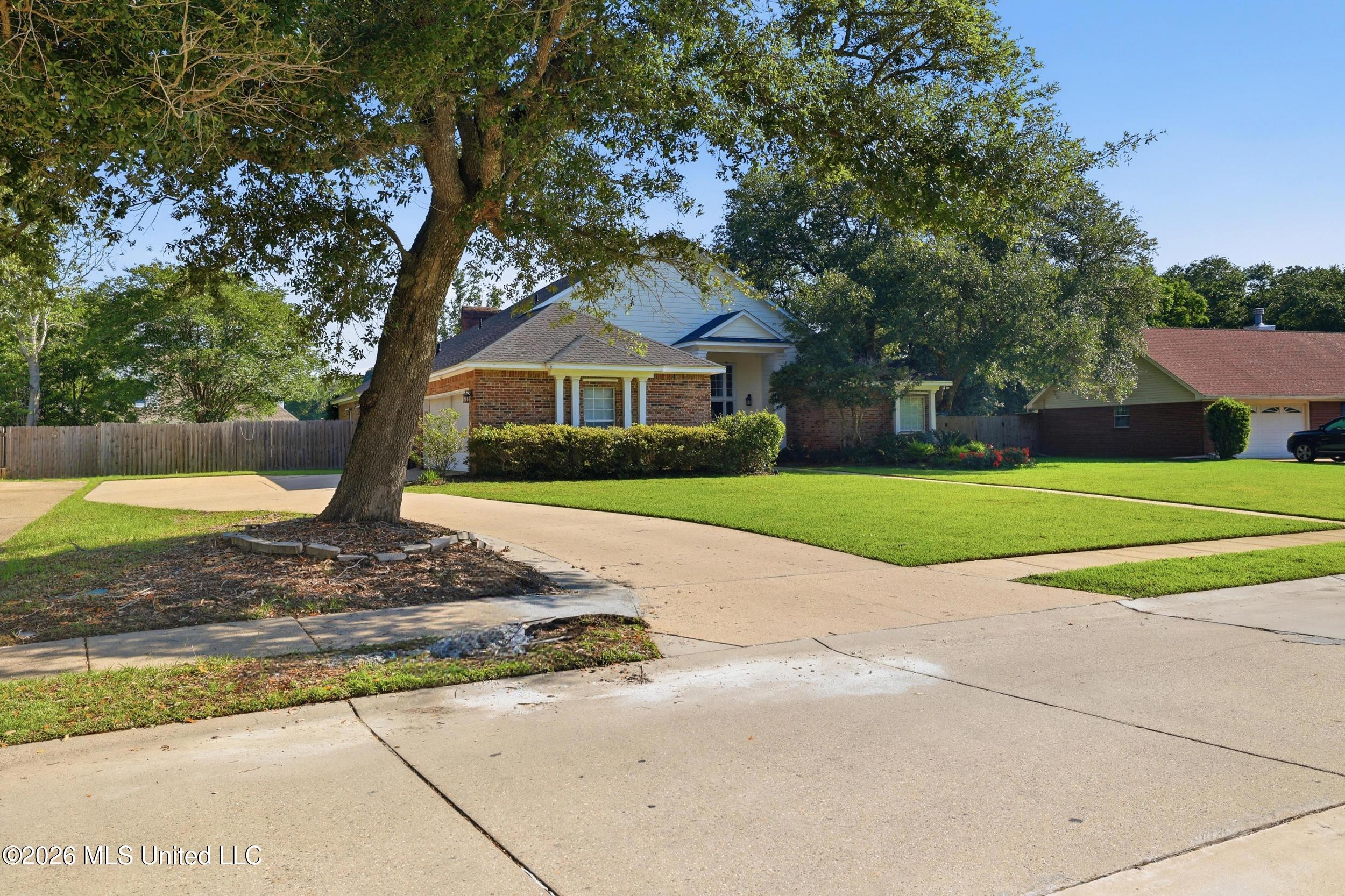 3815 Cabildo Place Property Photo 6