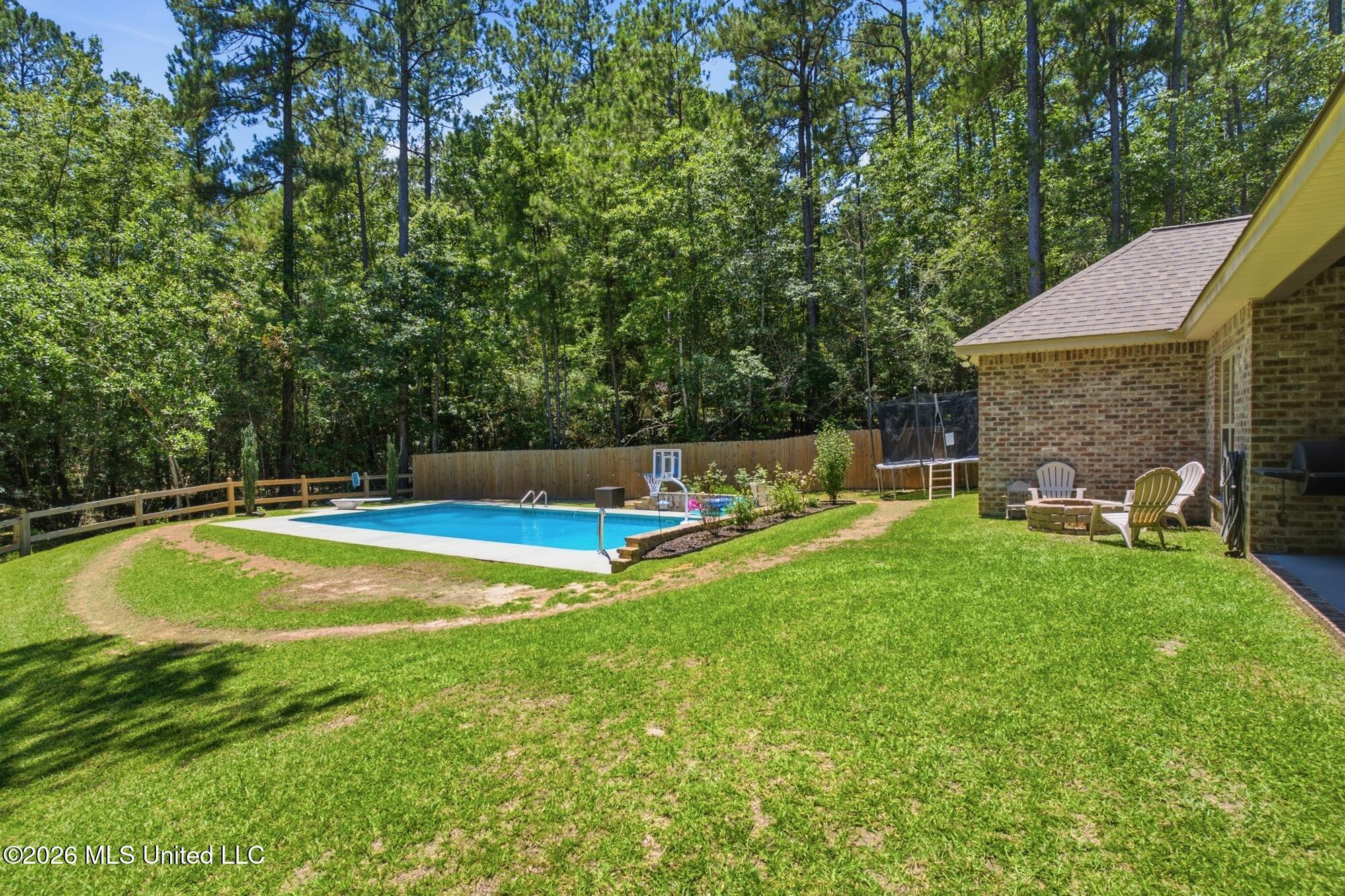 65 Stonegate Drive Property Photo 39
