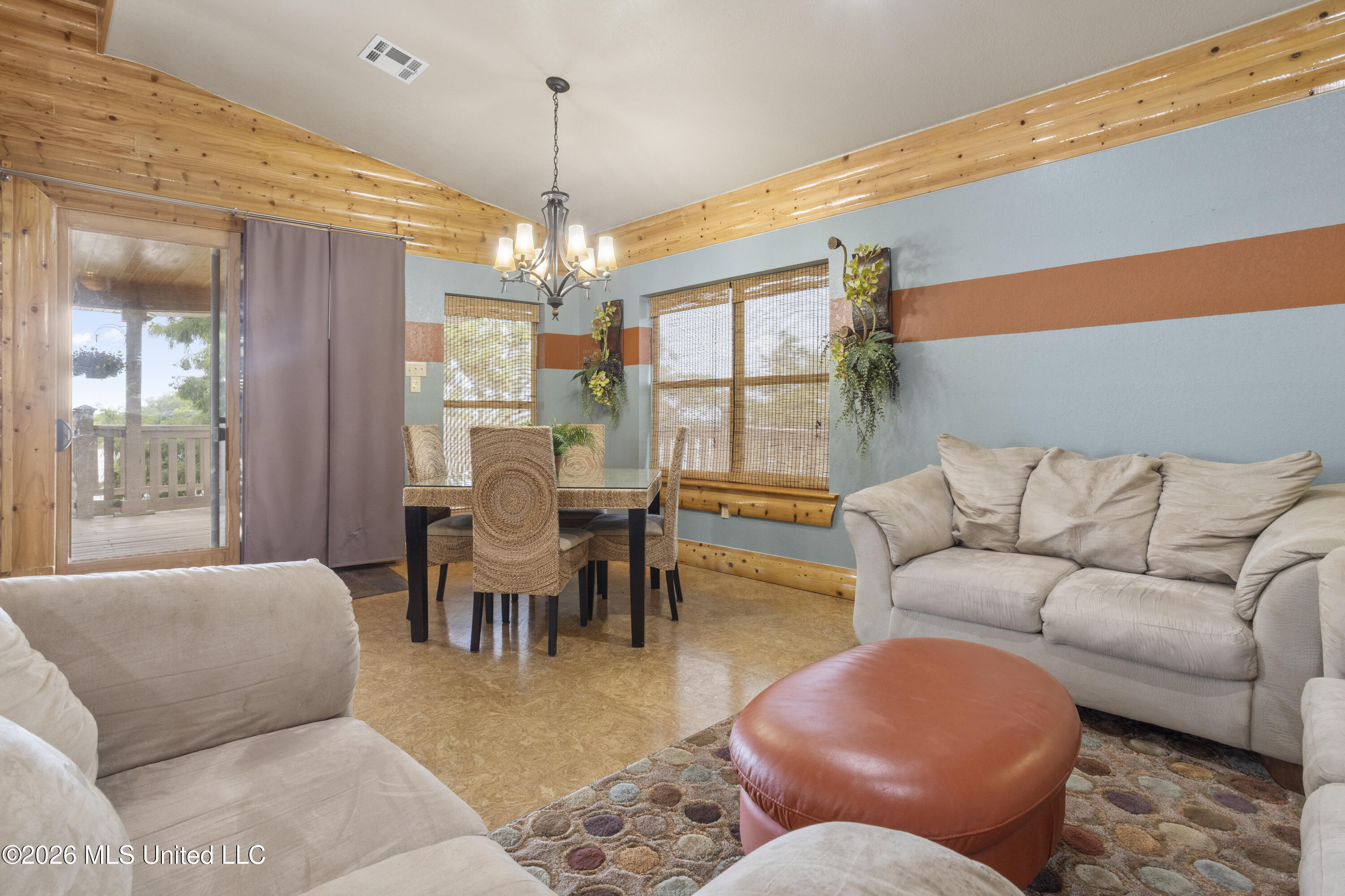4205 Riverside Drive Property Photo 21