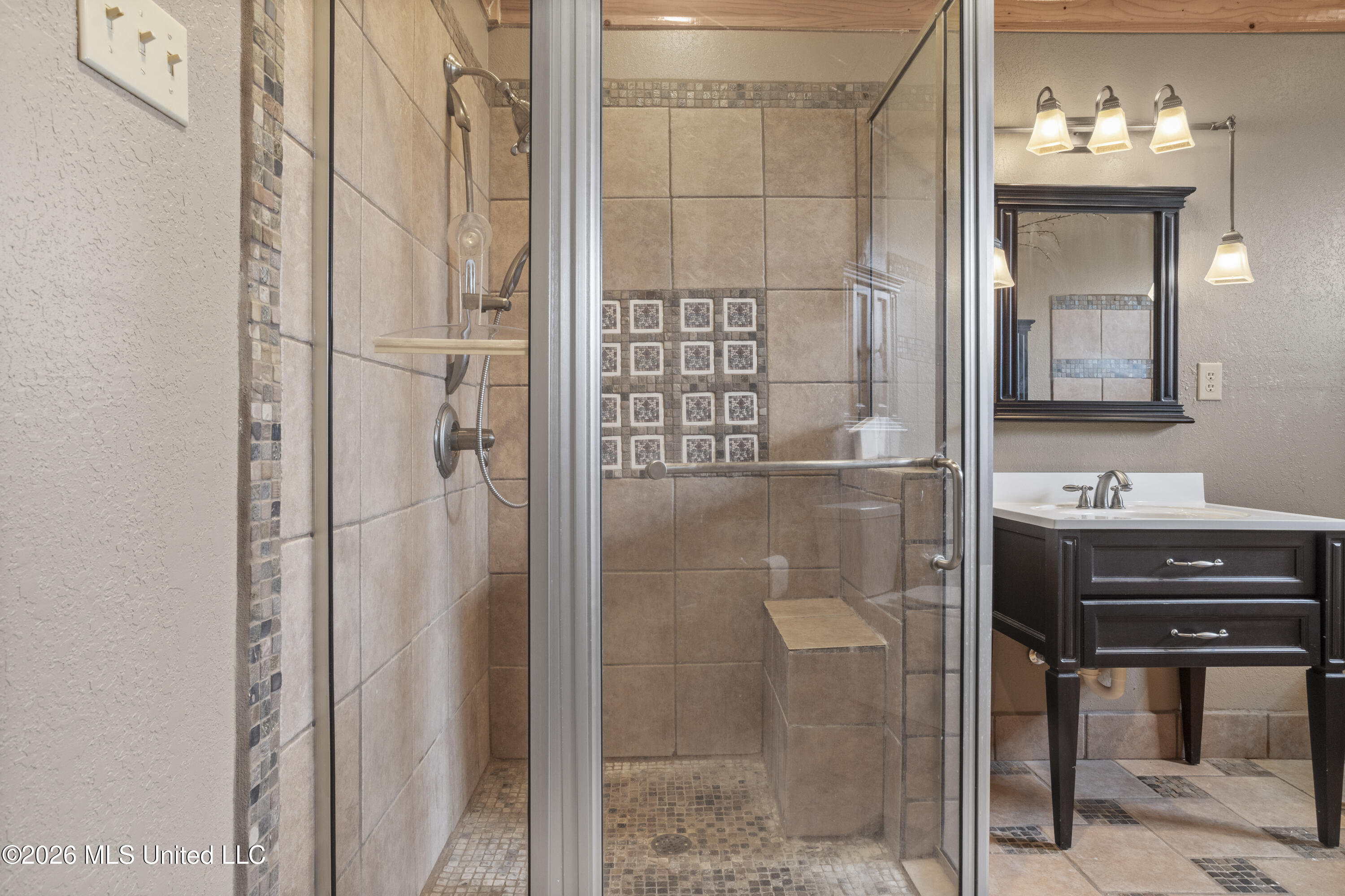 4205 Riverside Drive Property Photo 36