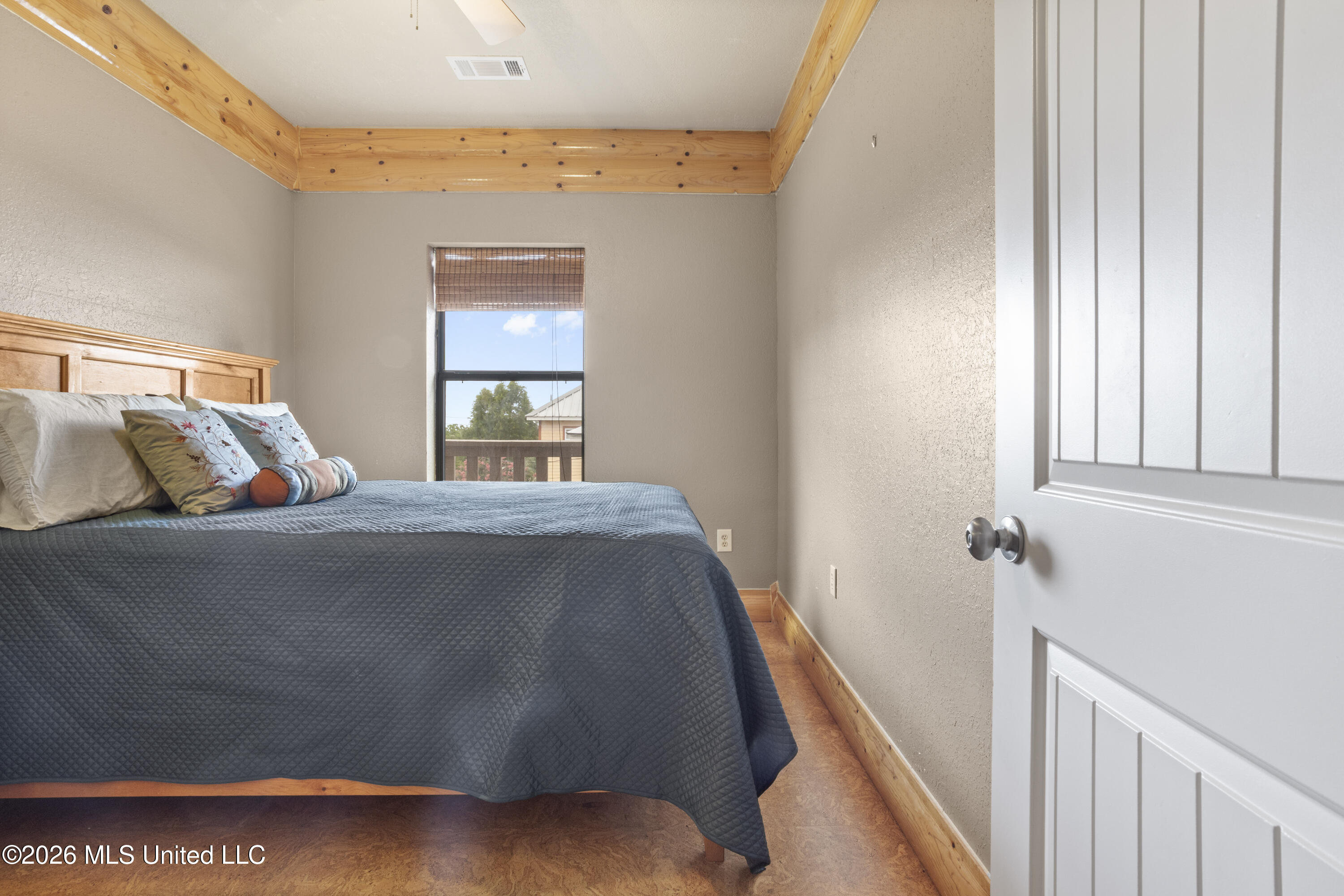 4205 Riverside Drive Property Photo 39
