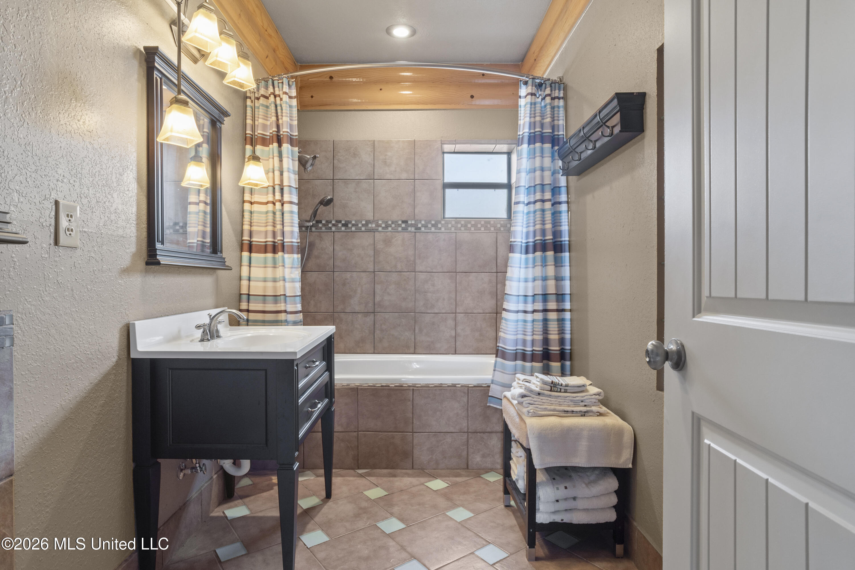 4205 Riverside Drive Property Photo 40