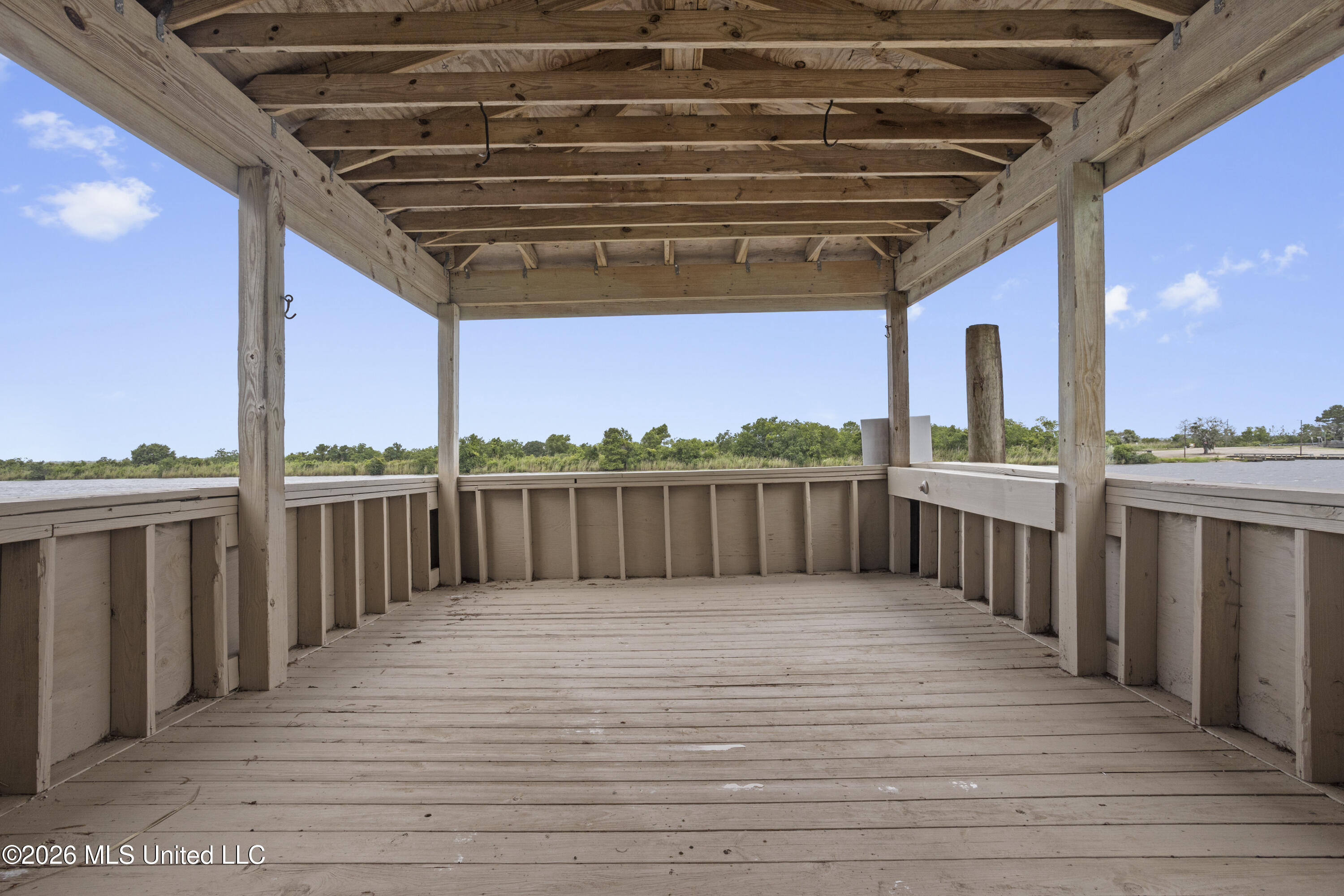 4205 Riverside Drive Property Photo 45
