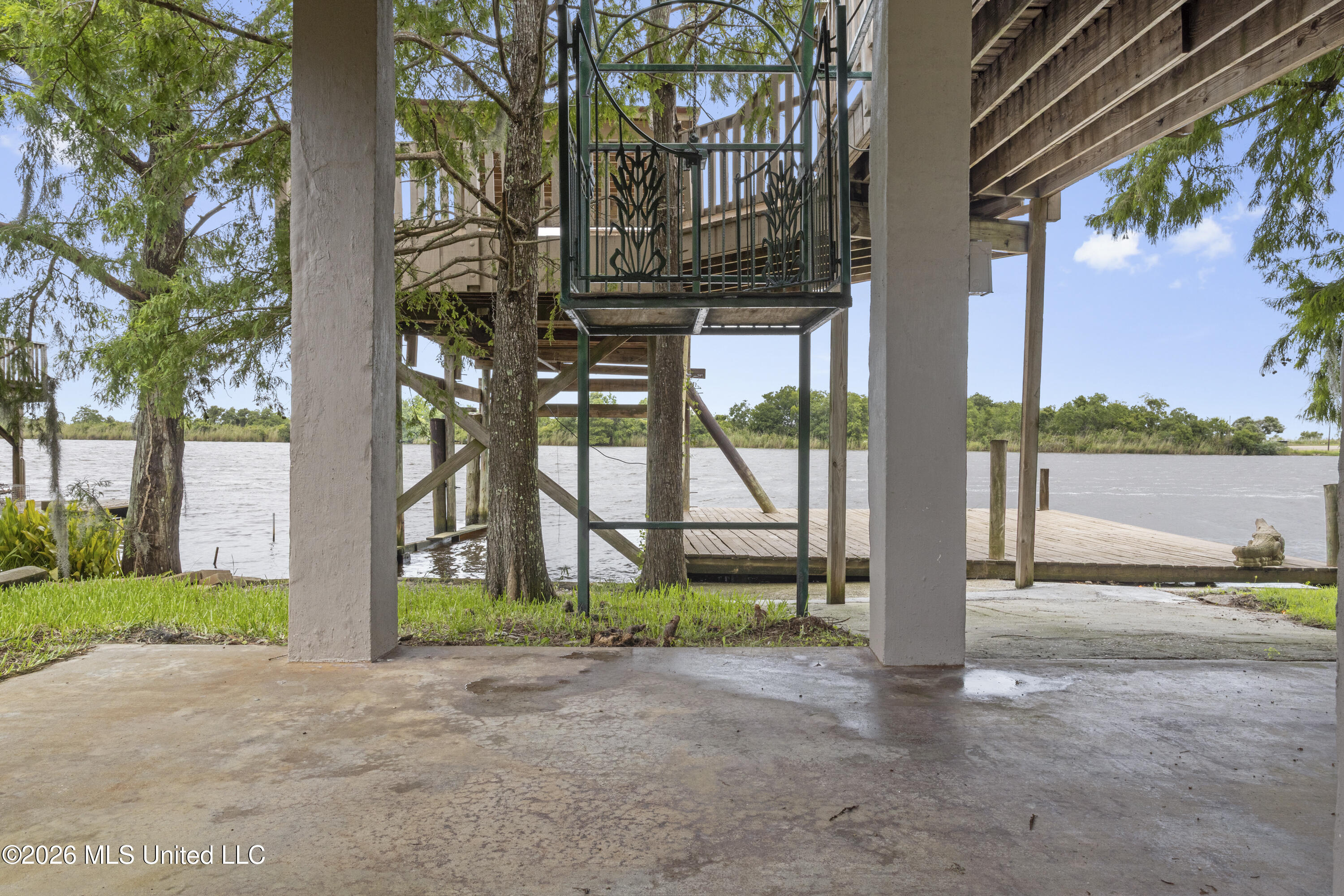 4205 Riverside Drive Property Photo 52