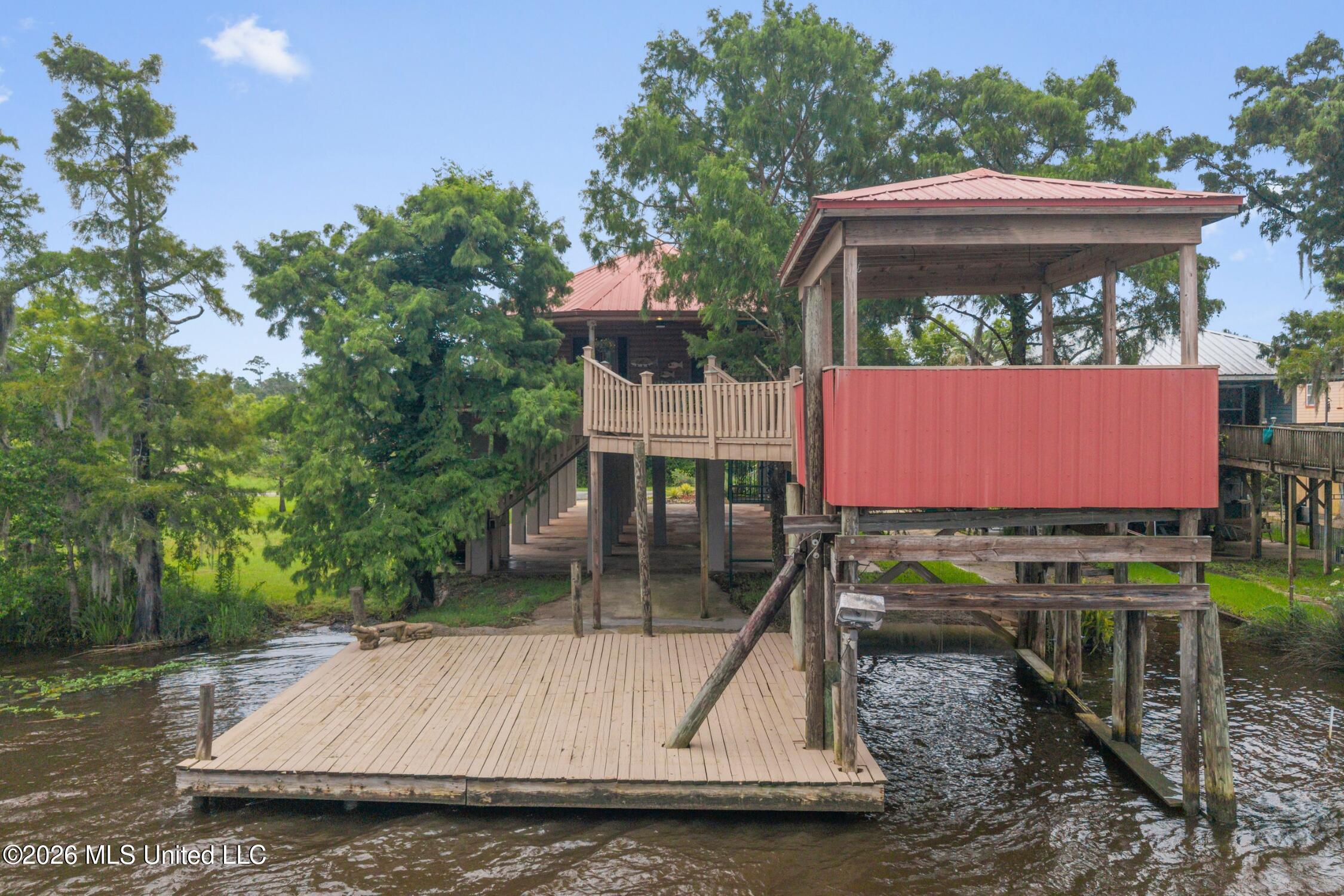 4205 Riverside Drive Property Photo 61