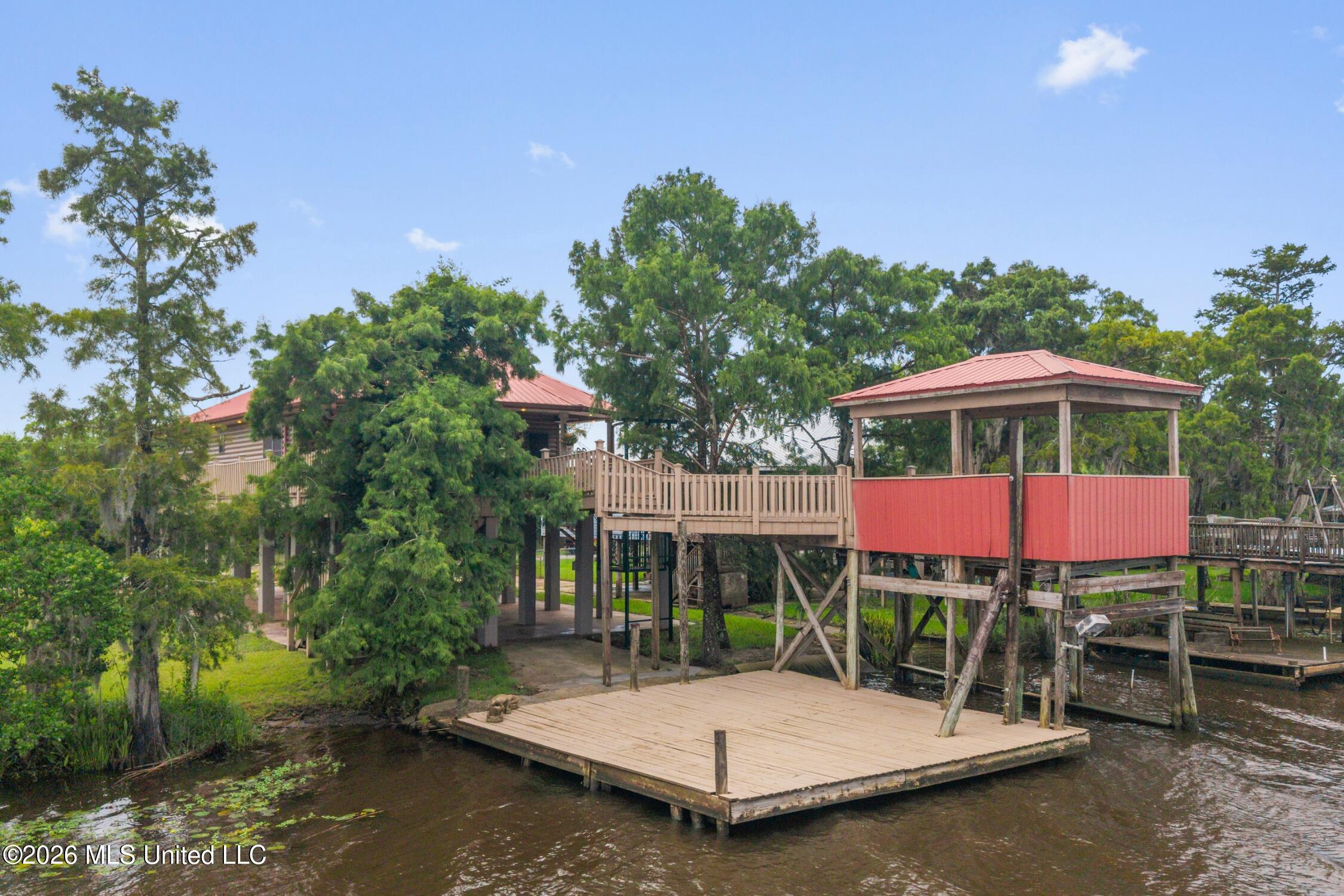 4205 Riverside Drive Property Photo 63