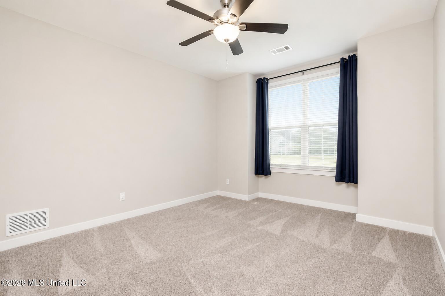 415 Vicksburg Cove Property Photo 21