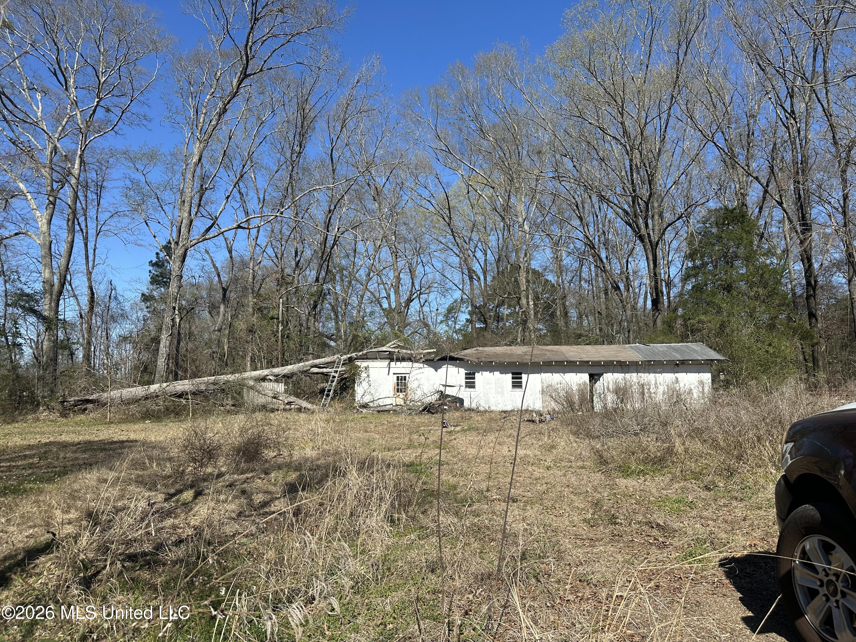 Ted Circle Property Photo 1
