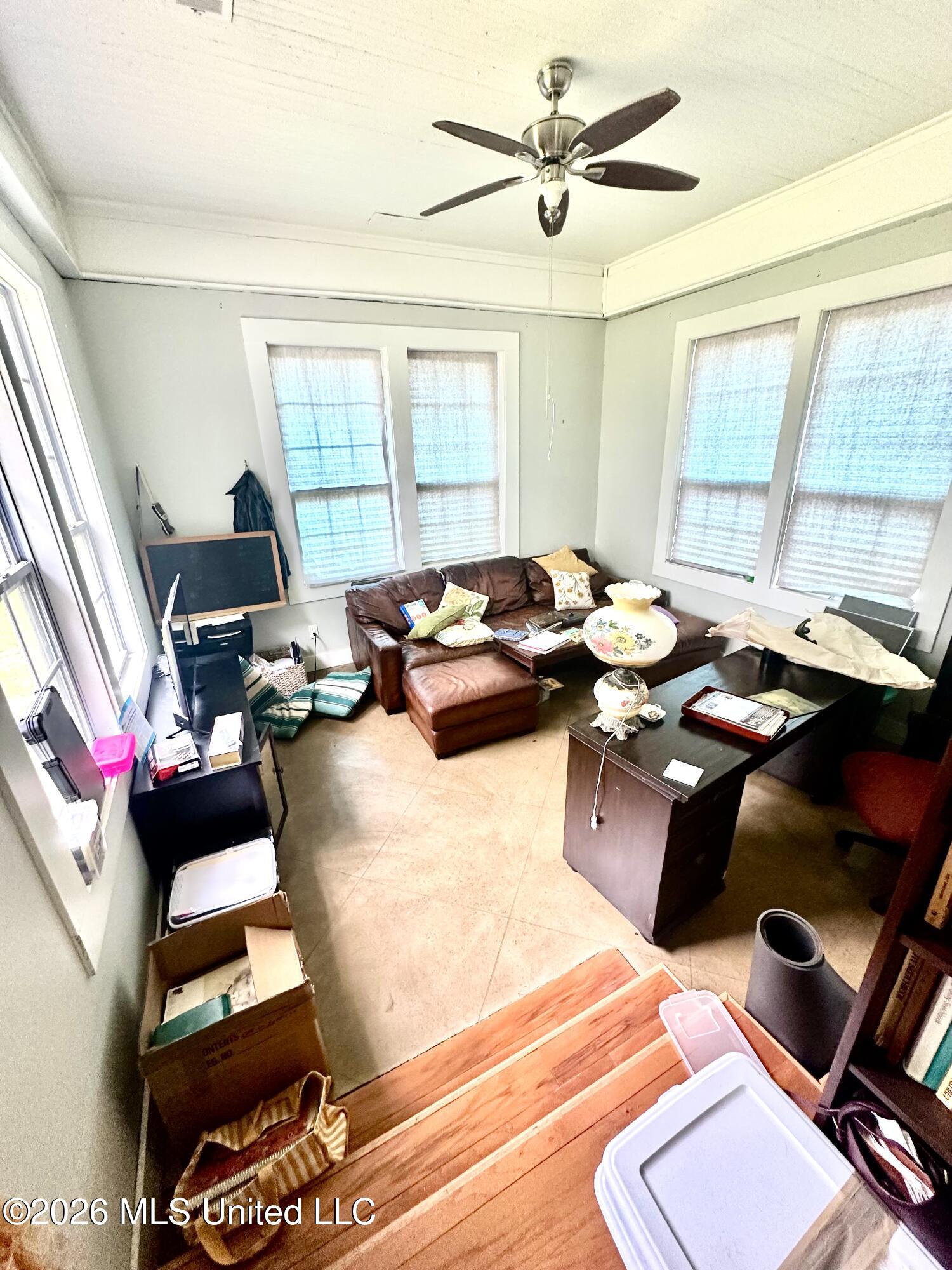 423 Natchez Avenue Property Photo 6