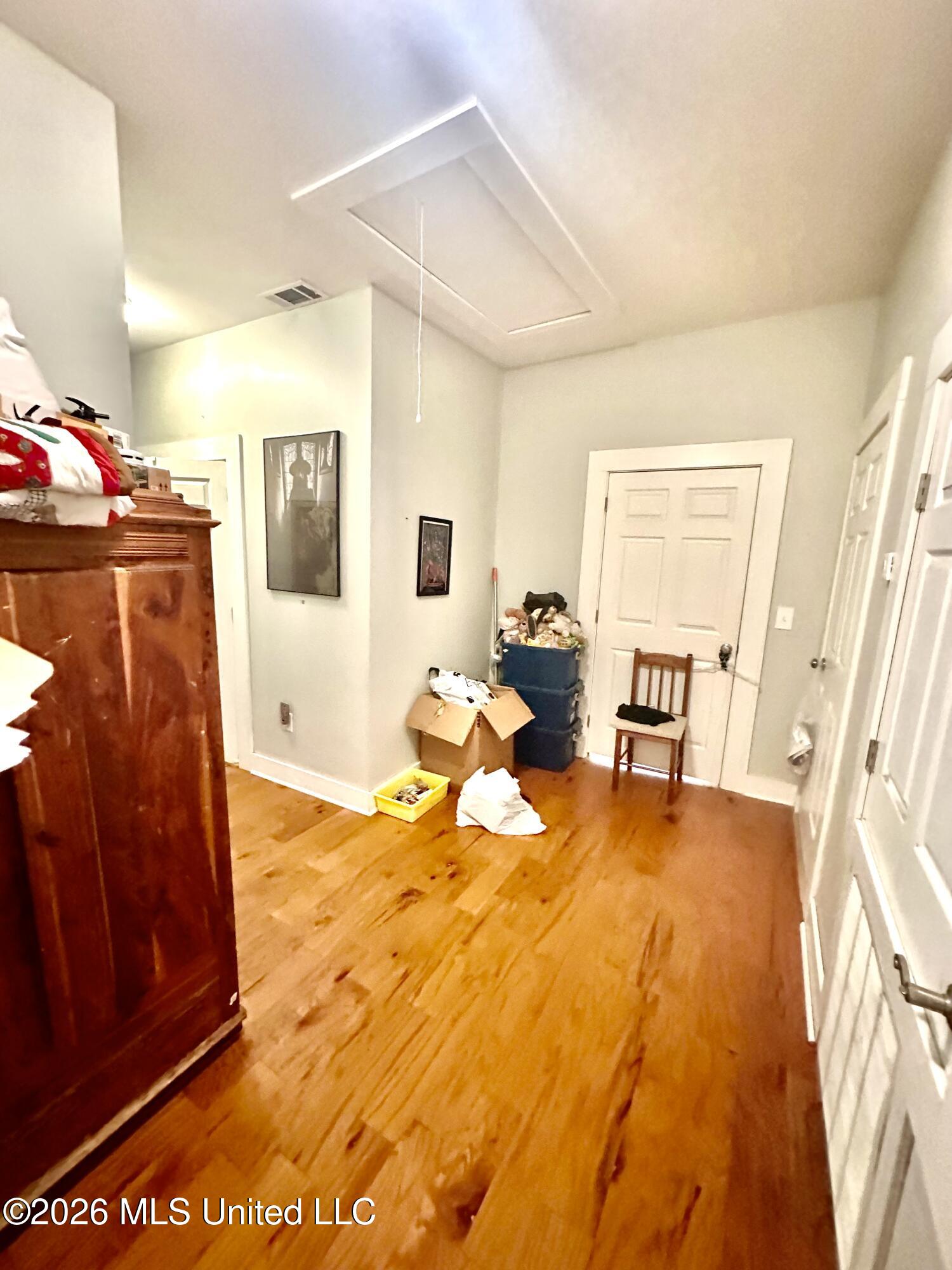 423 Natchez Avenue Property Photo 11