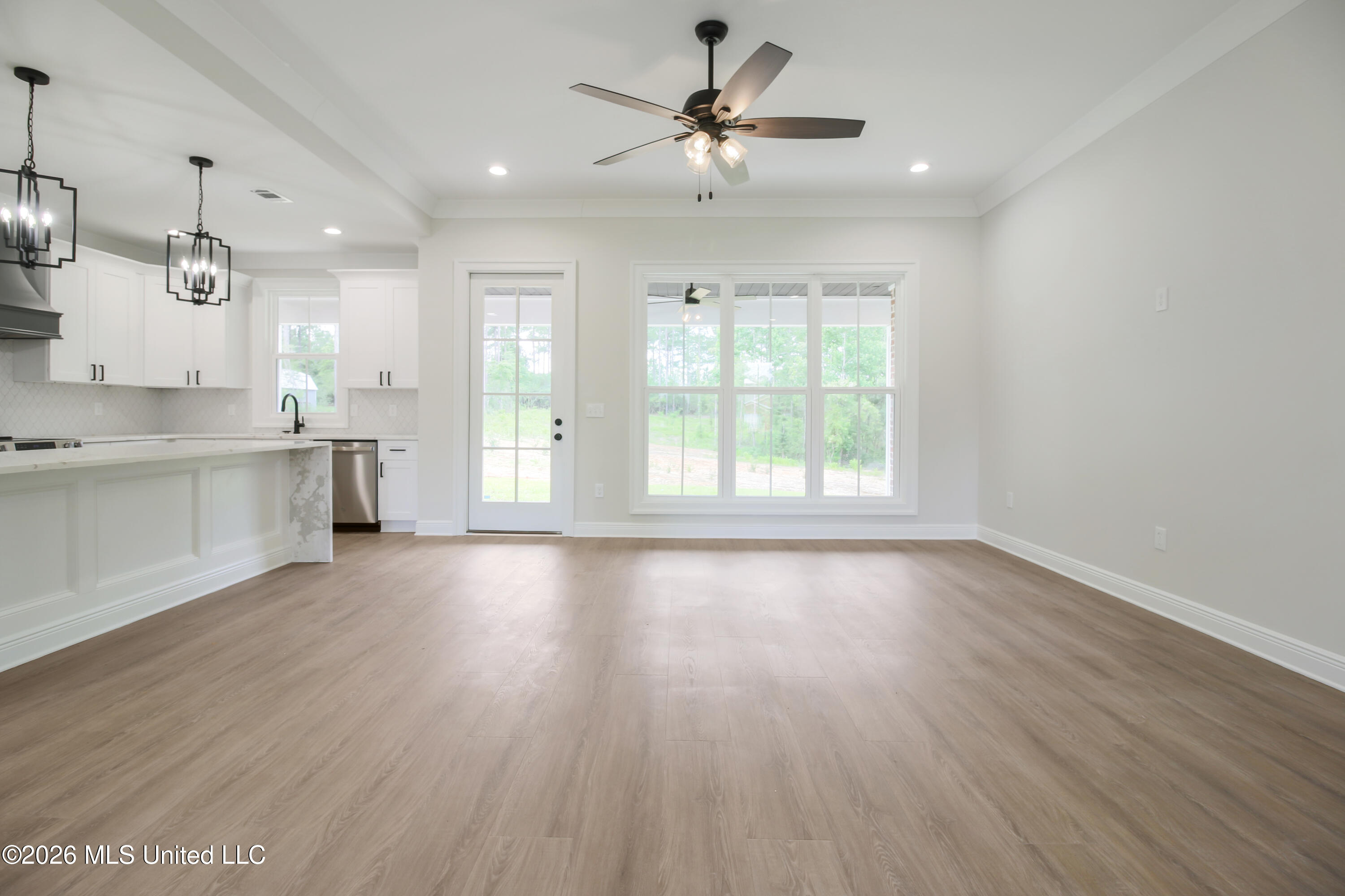 119 Clear Lake Road Property Photo 3