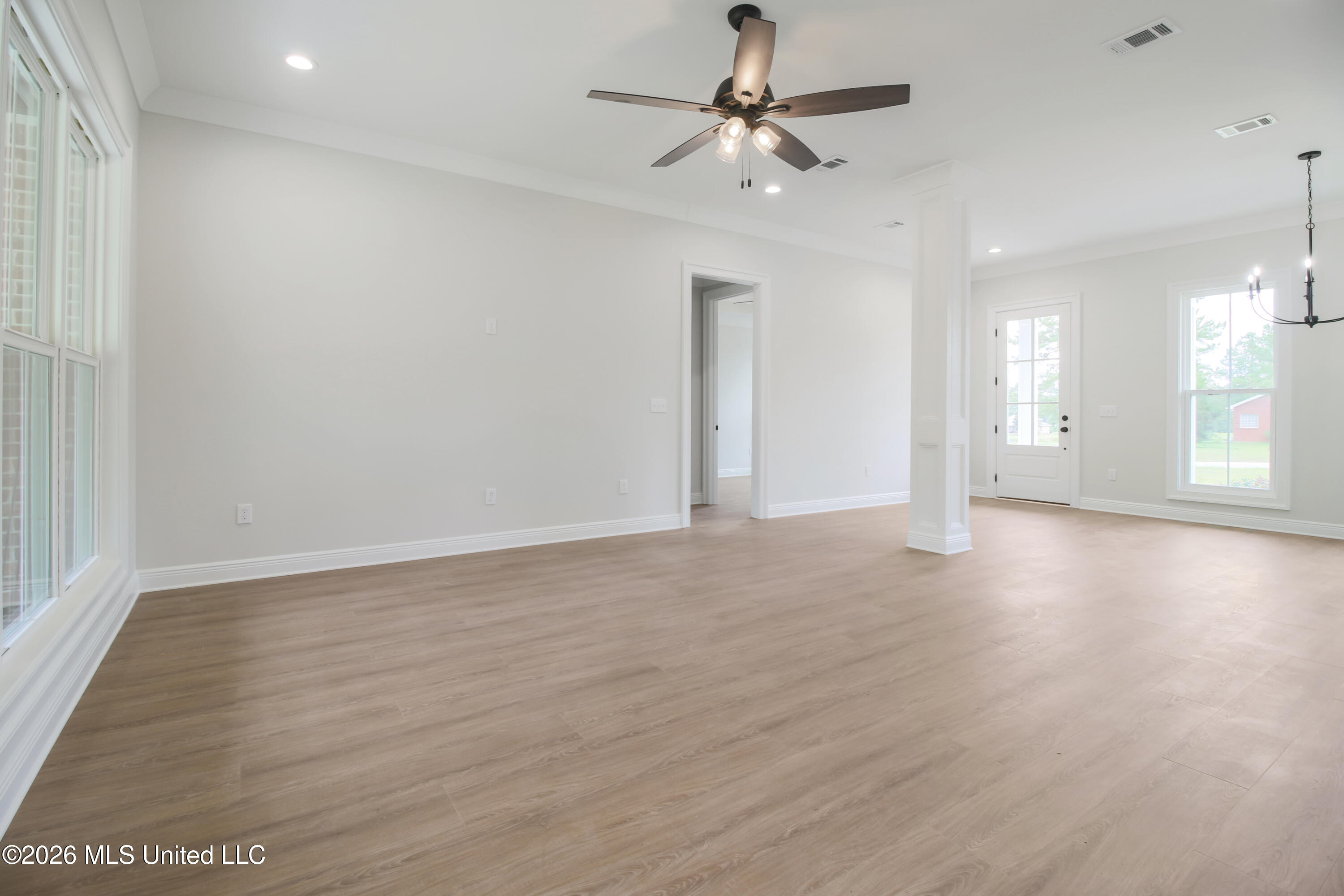 119 Clear Lake Road Property Photo 4
