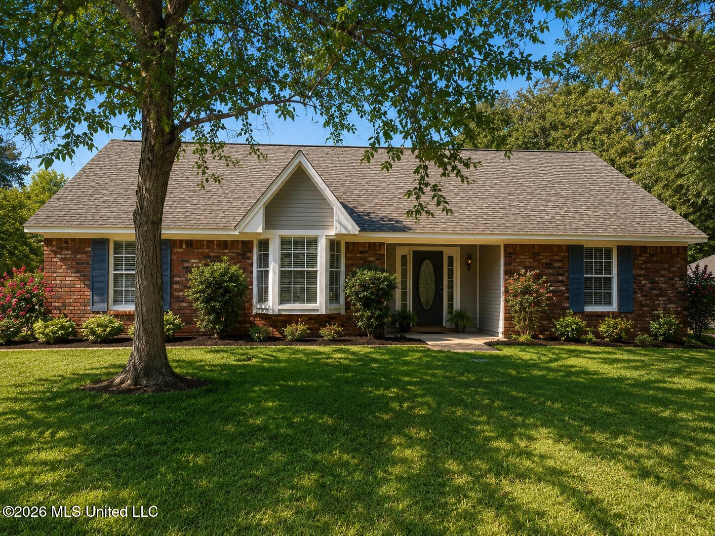 220 Cobblestone Drive Property Photo 1