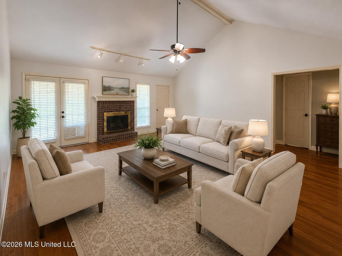 220 Cobblestone Drive Property Photo 2