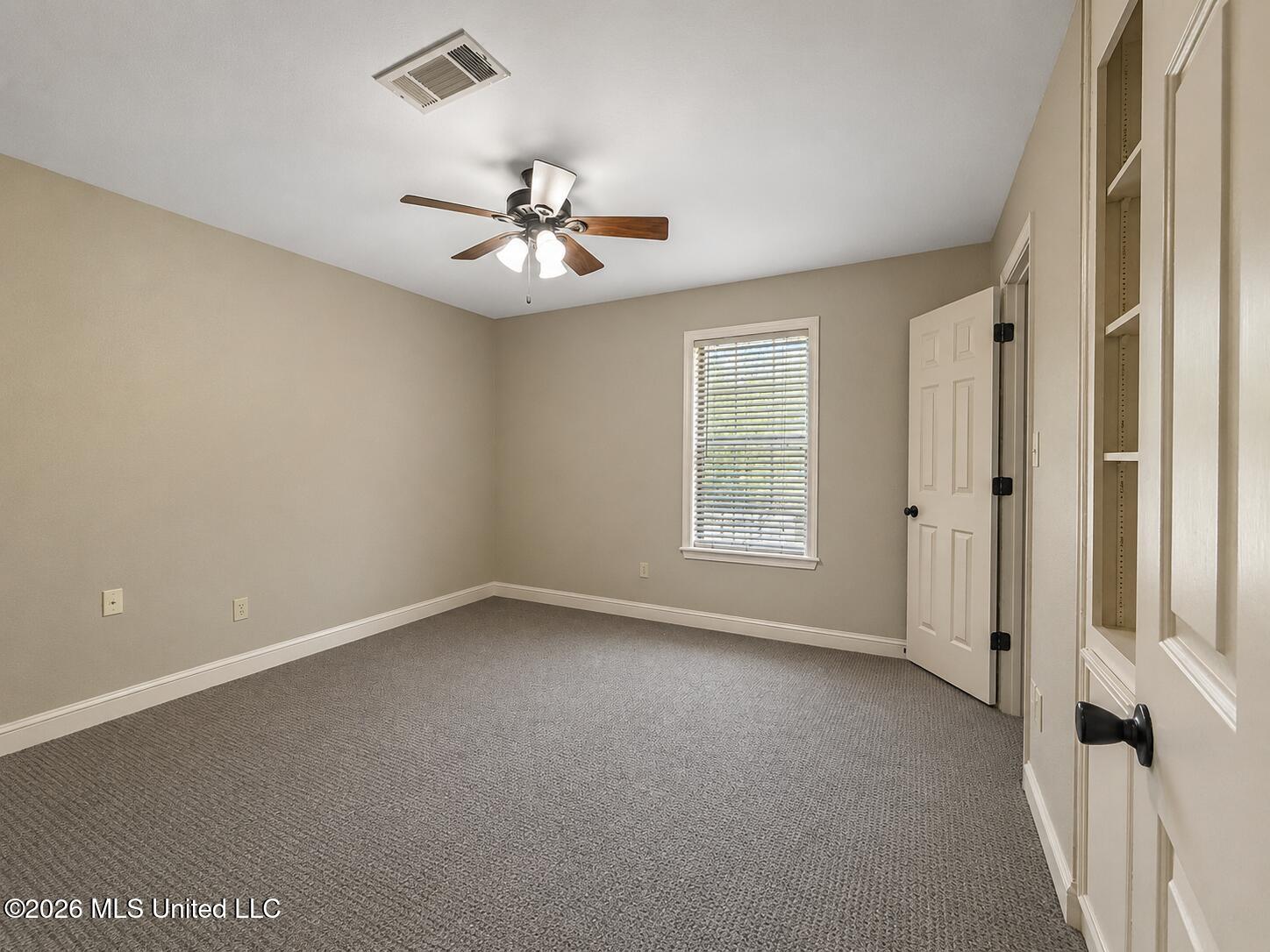 220 Cobblestone Drive Property Photo 11