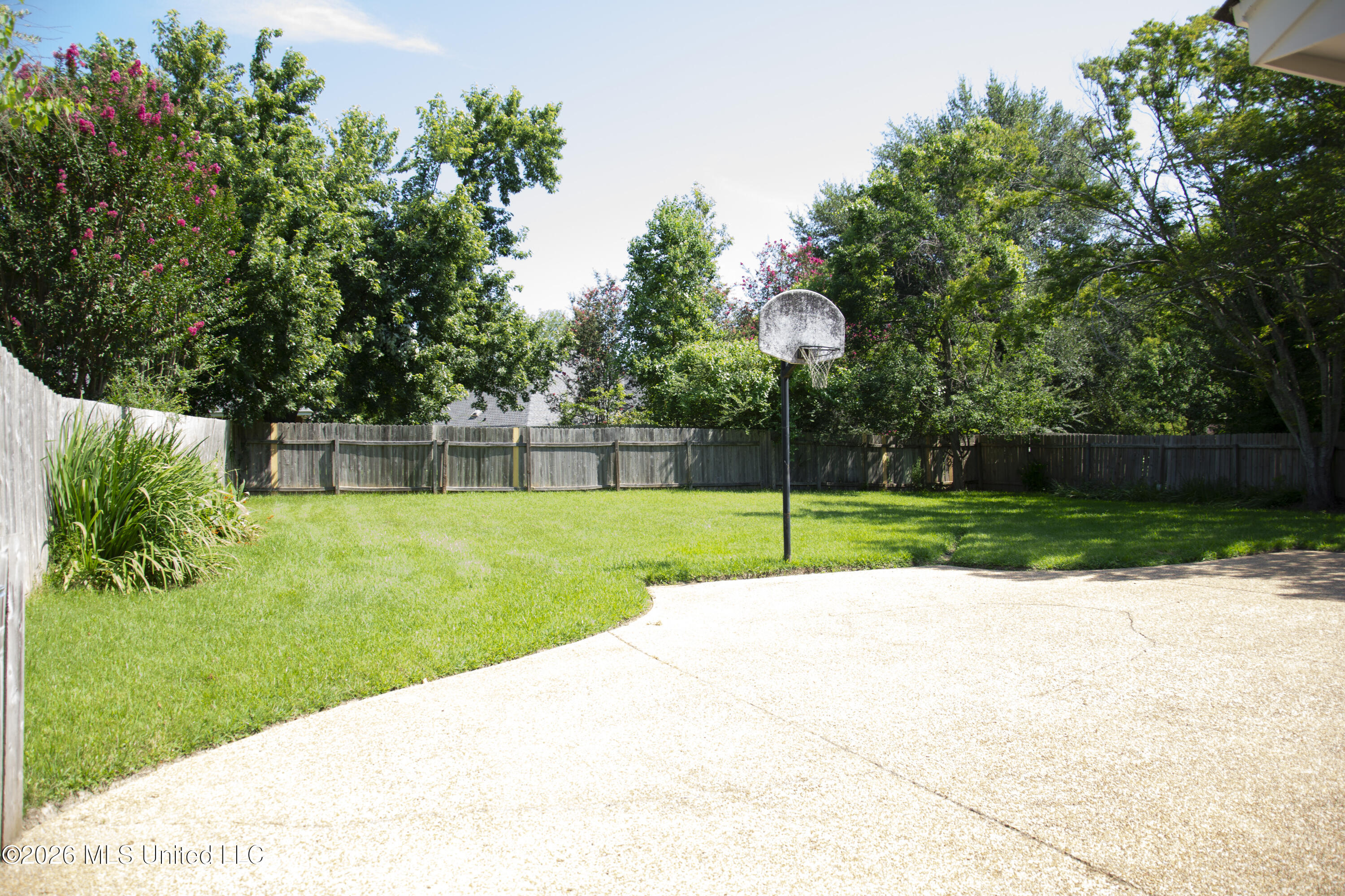 220 Cobblestone Drive Property Photo 15