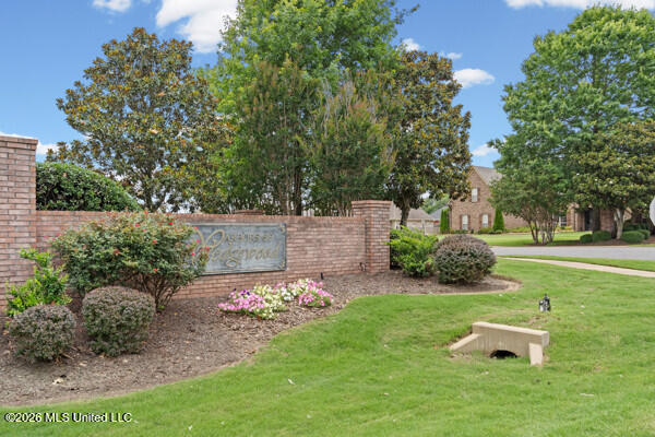4832 Wedgewood Drive Property Photo 3