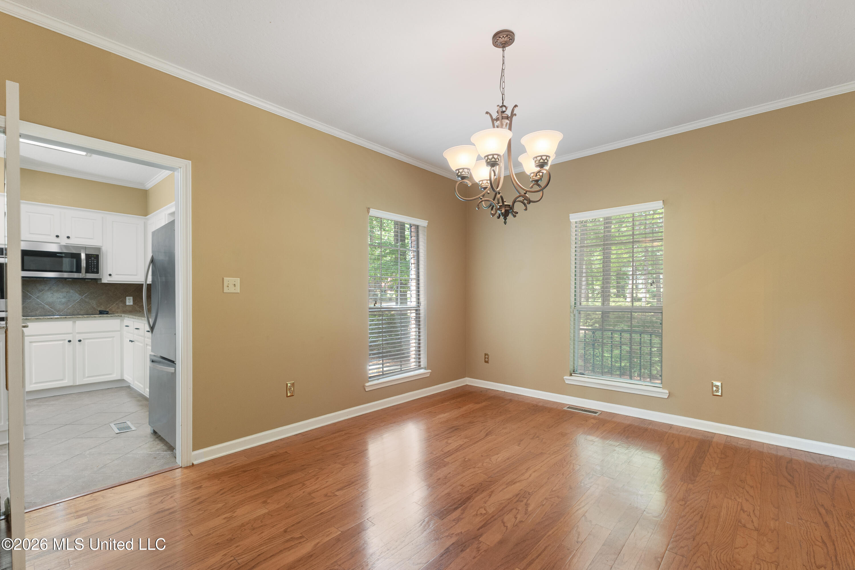 87 Fairlake Drive Property Photo 16