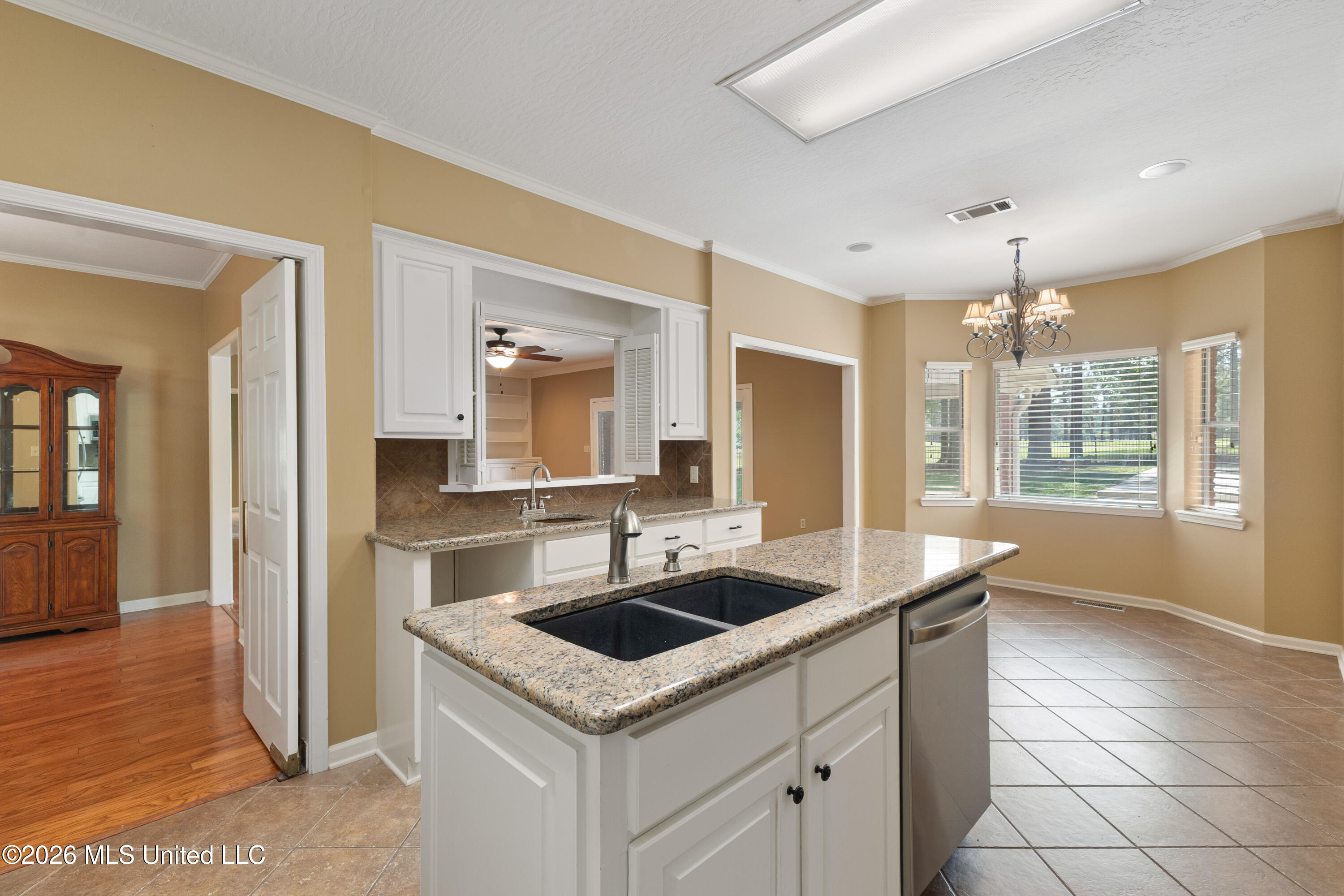 87 Fairlake Drive Property Photo 20