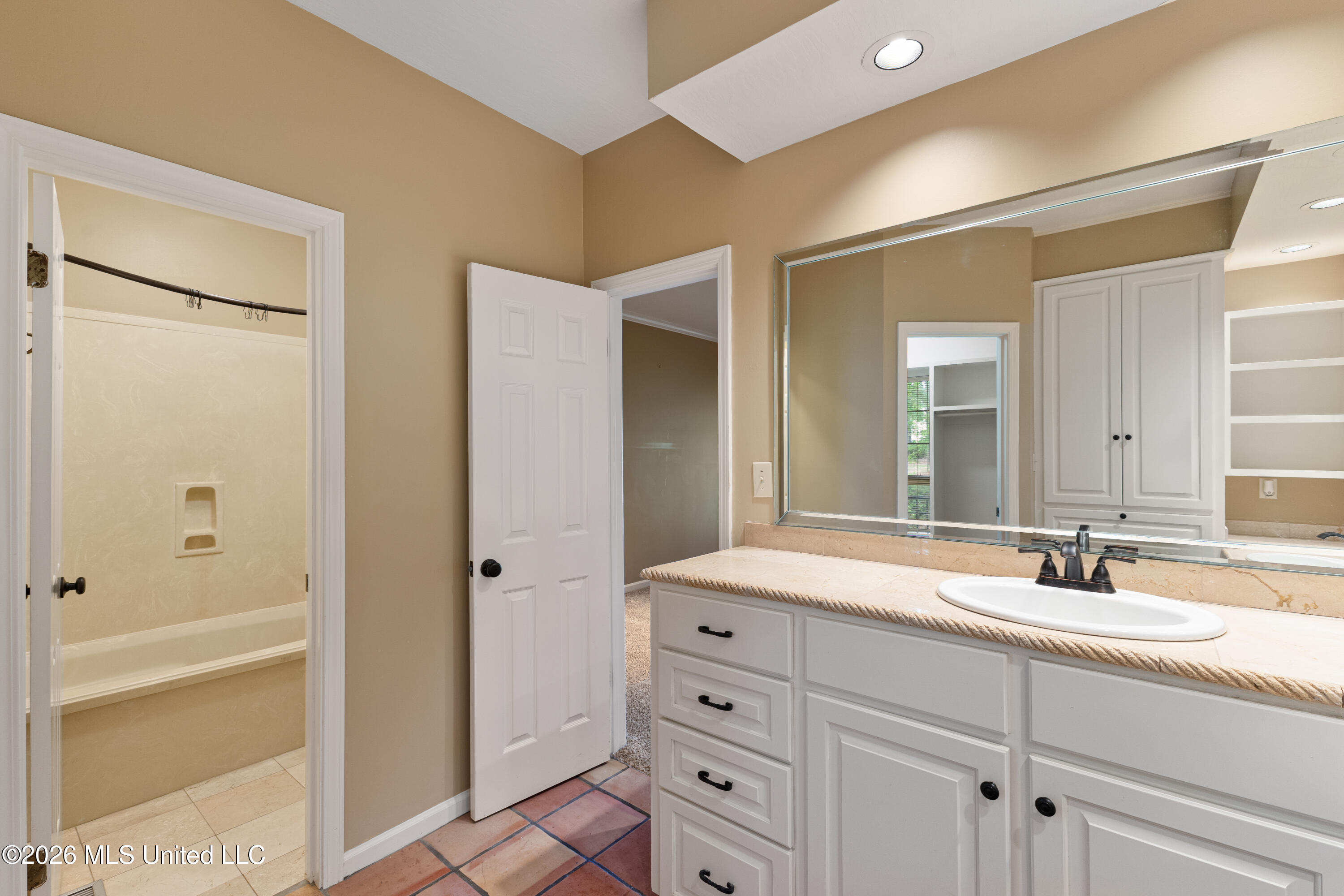 87 Fairlake Drive Property Photo 25