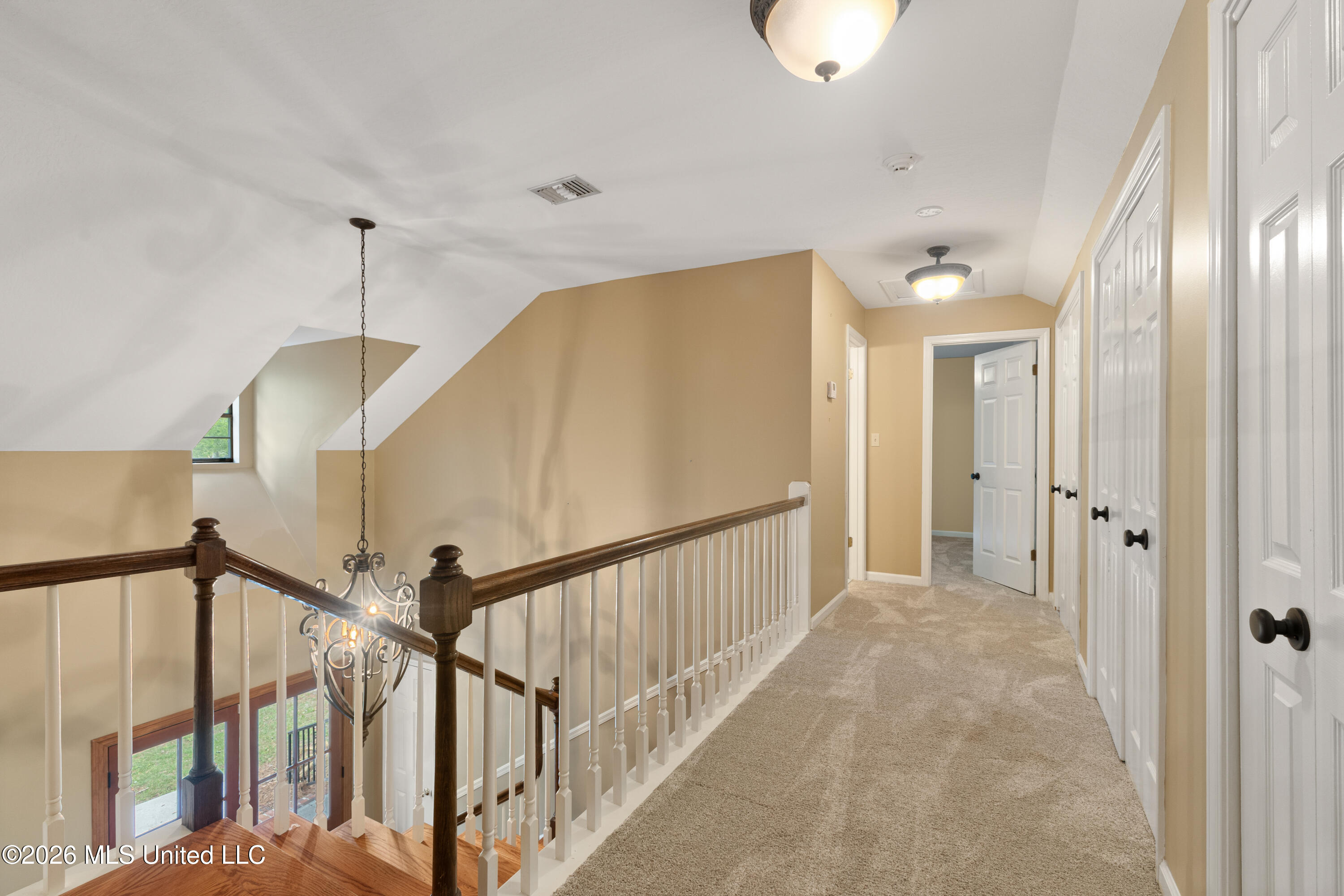 87 Fairlake Drive Property Photo 27