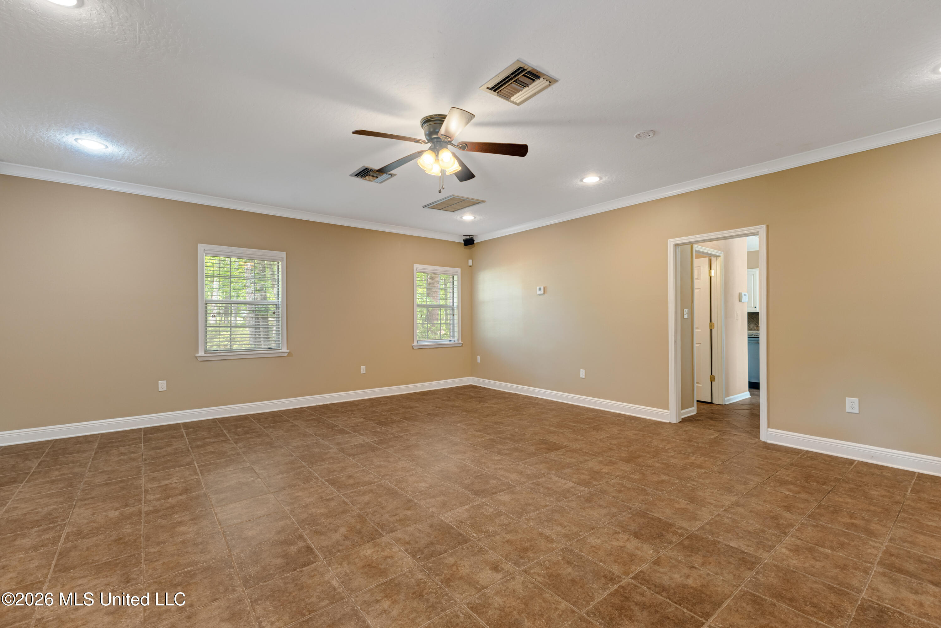 87 Fairlake Drive Property Photo 38