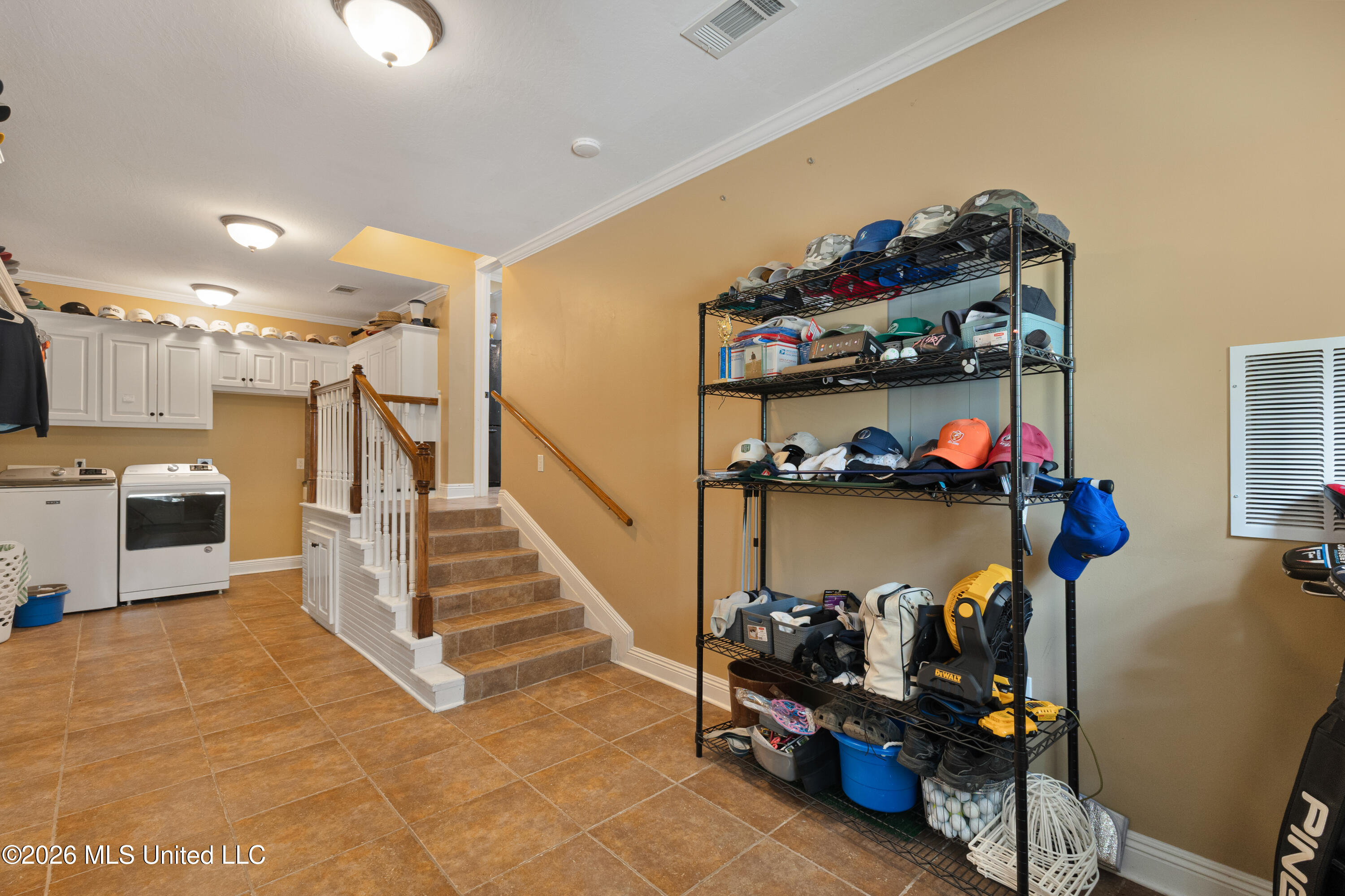 87 Fairlake Drive Property Photo 40