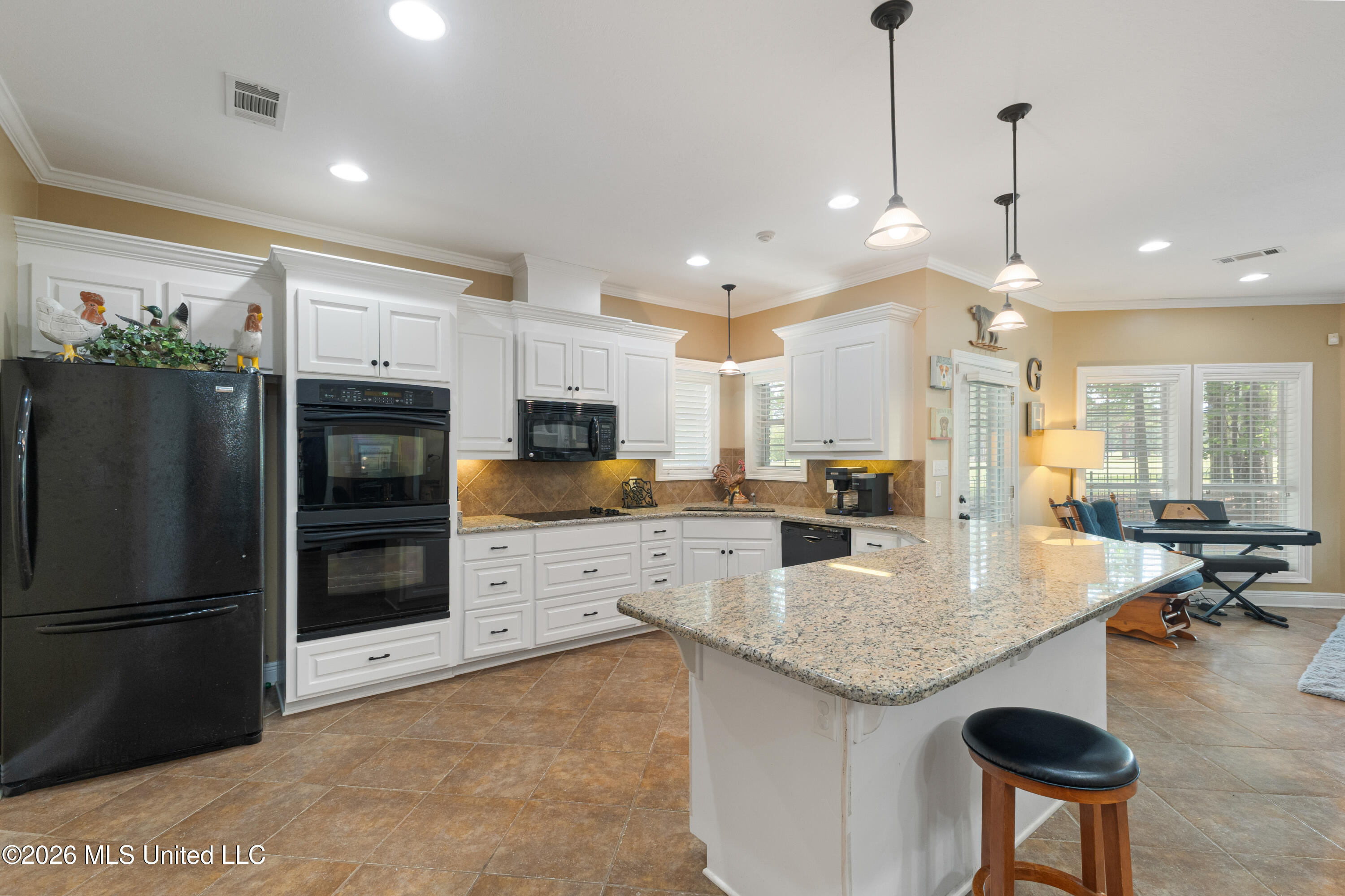 87 Fairlake Drive Property Photo 42