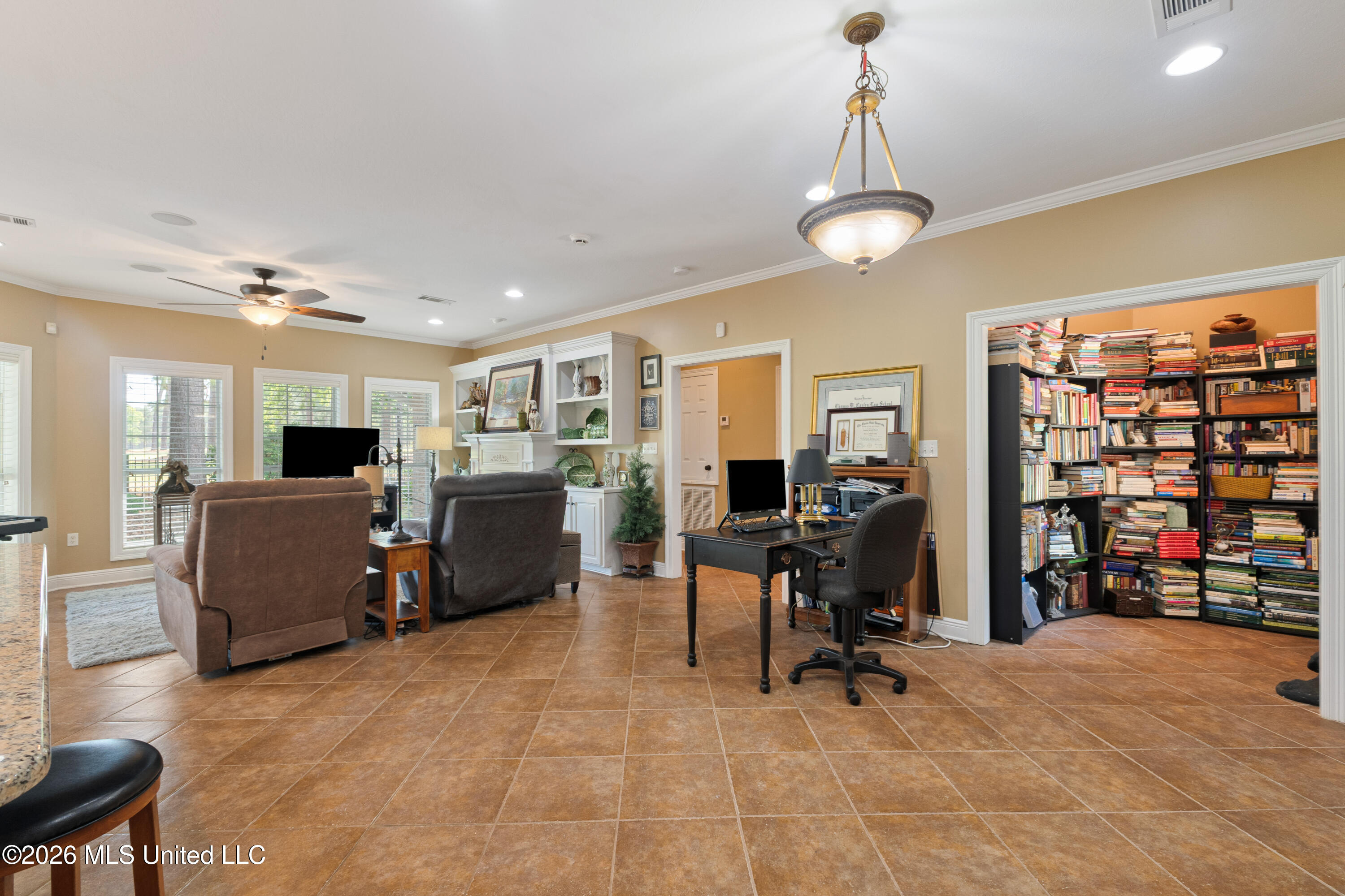 87 Fairlake Drive Property Photo 45