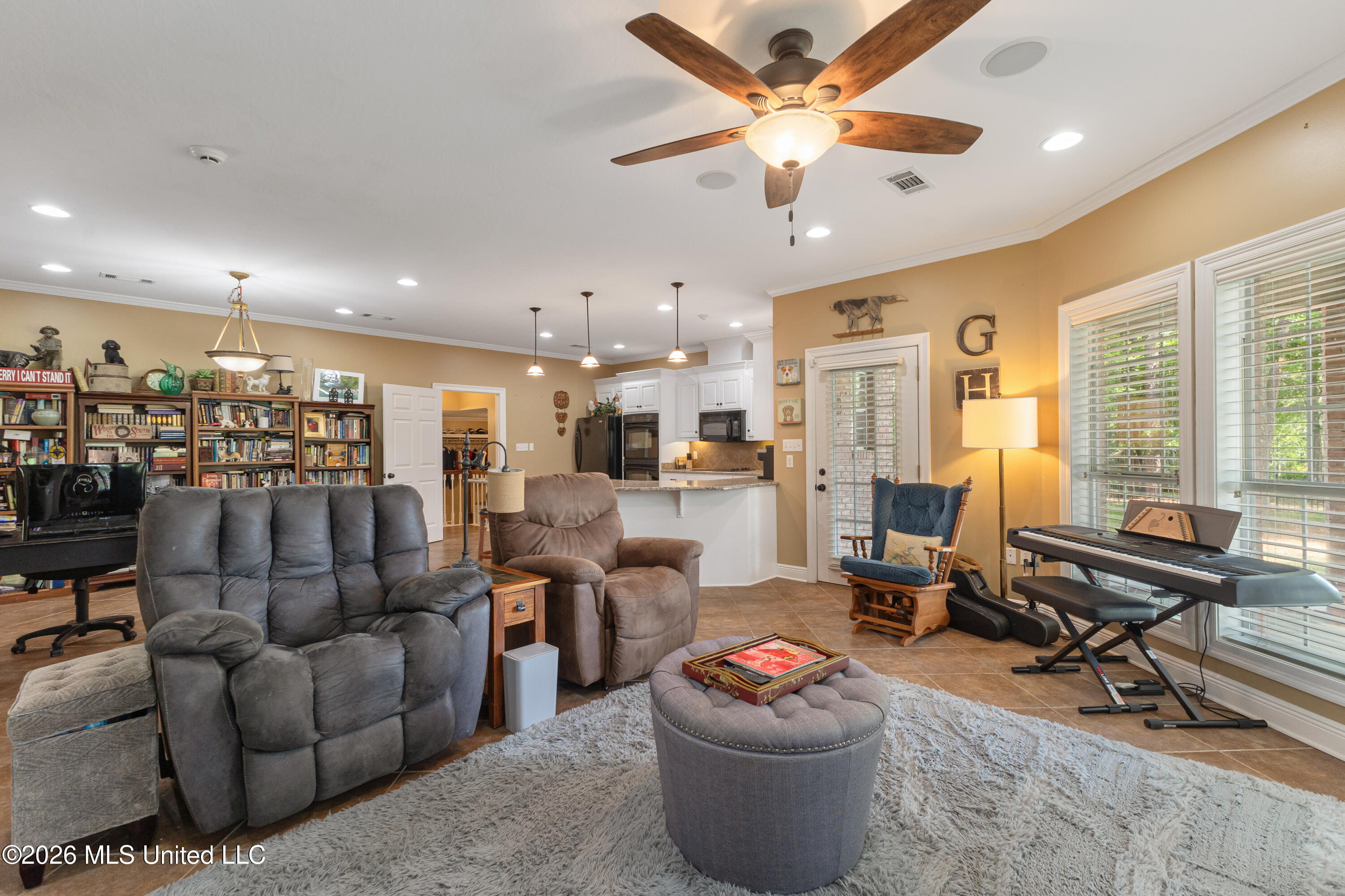 87 Fairlake Drive Property Photo 47