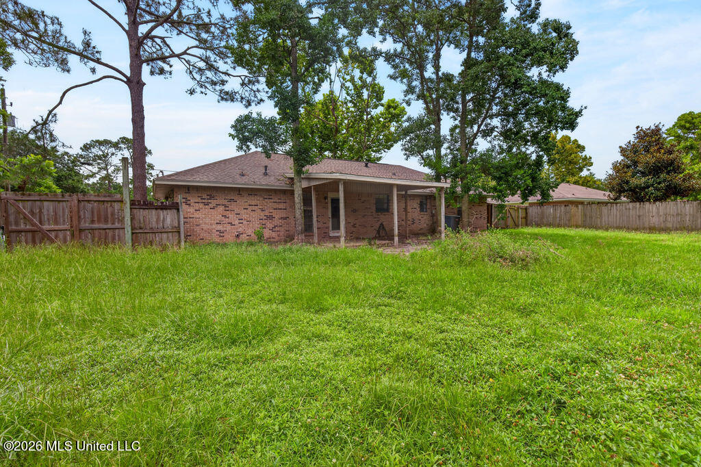 305 Joyce Avenue Property Photo 27