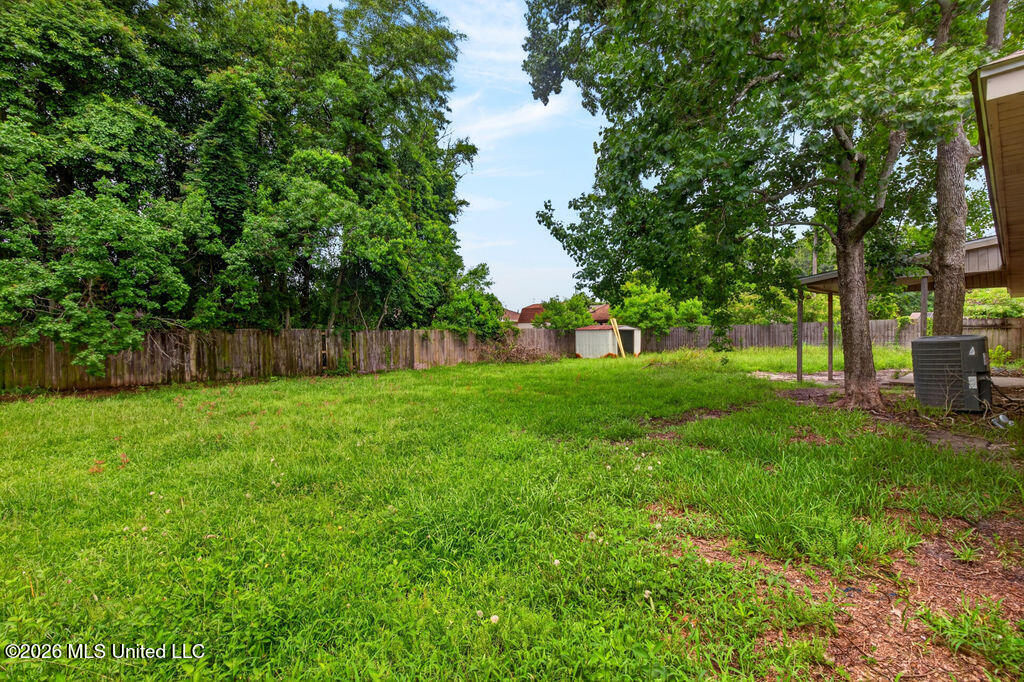 305 Joyce Avenue Property Photo 29