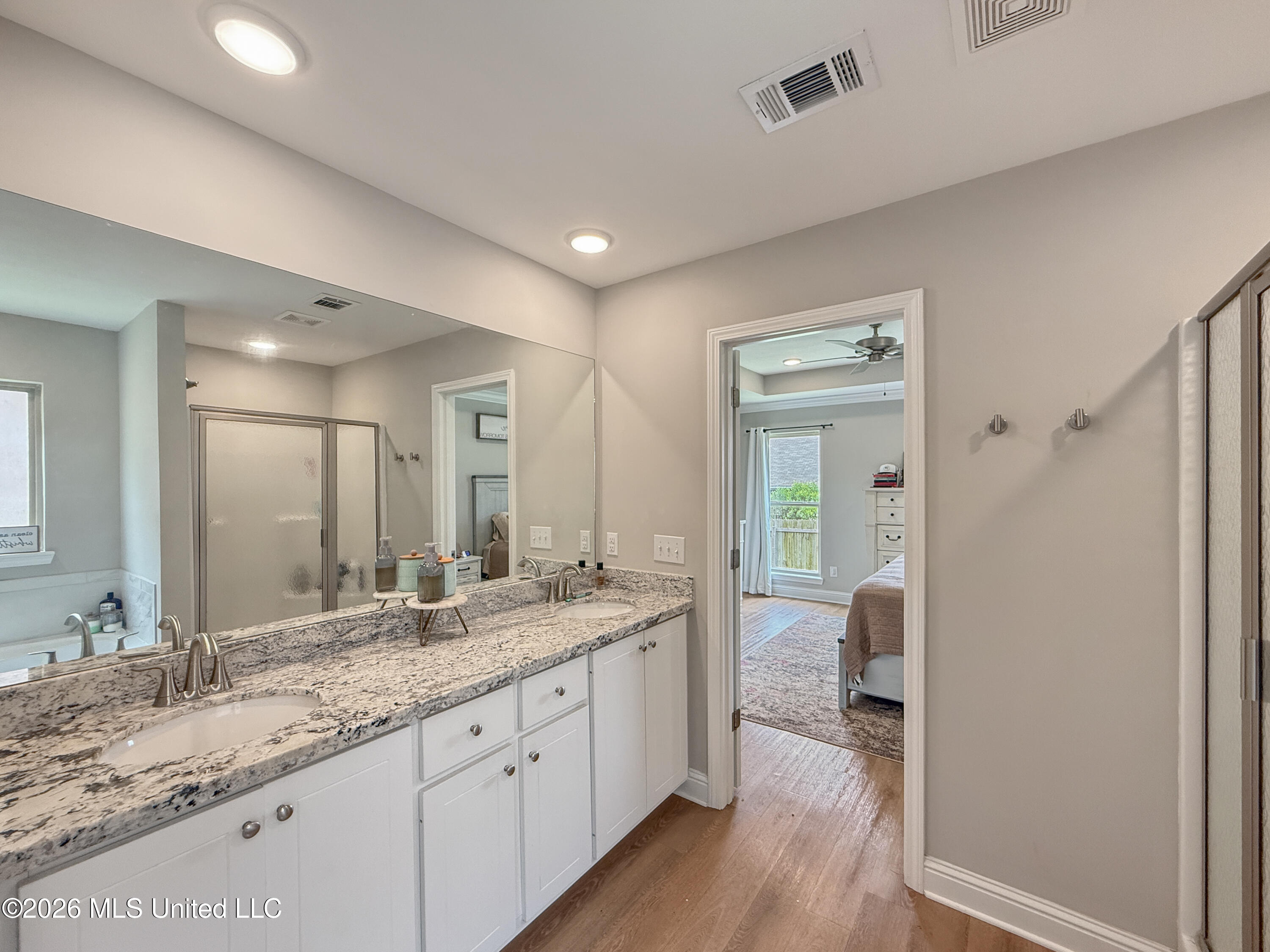 708 Silver Bend Property Photo 13