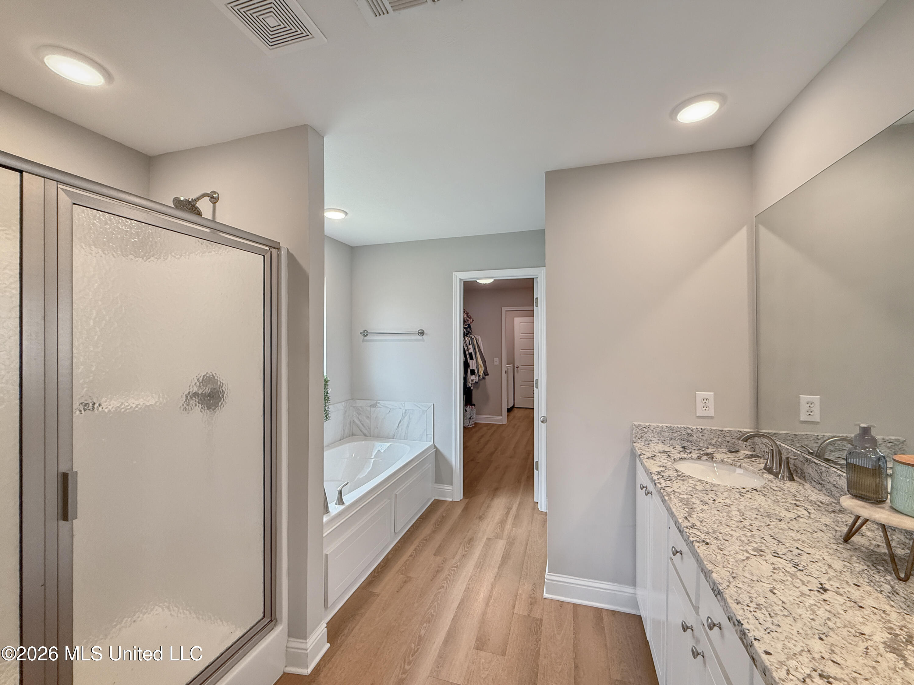 708 Silver Bend Property Photo 14