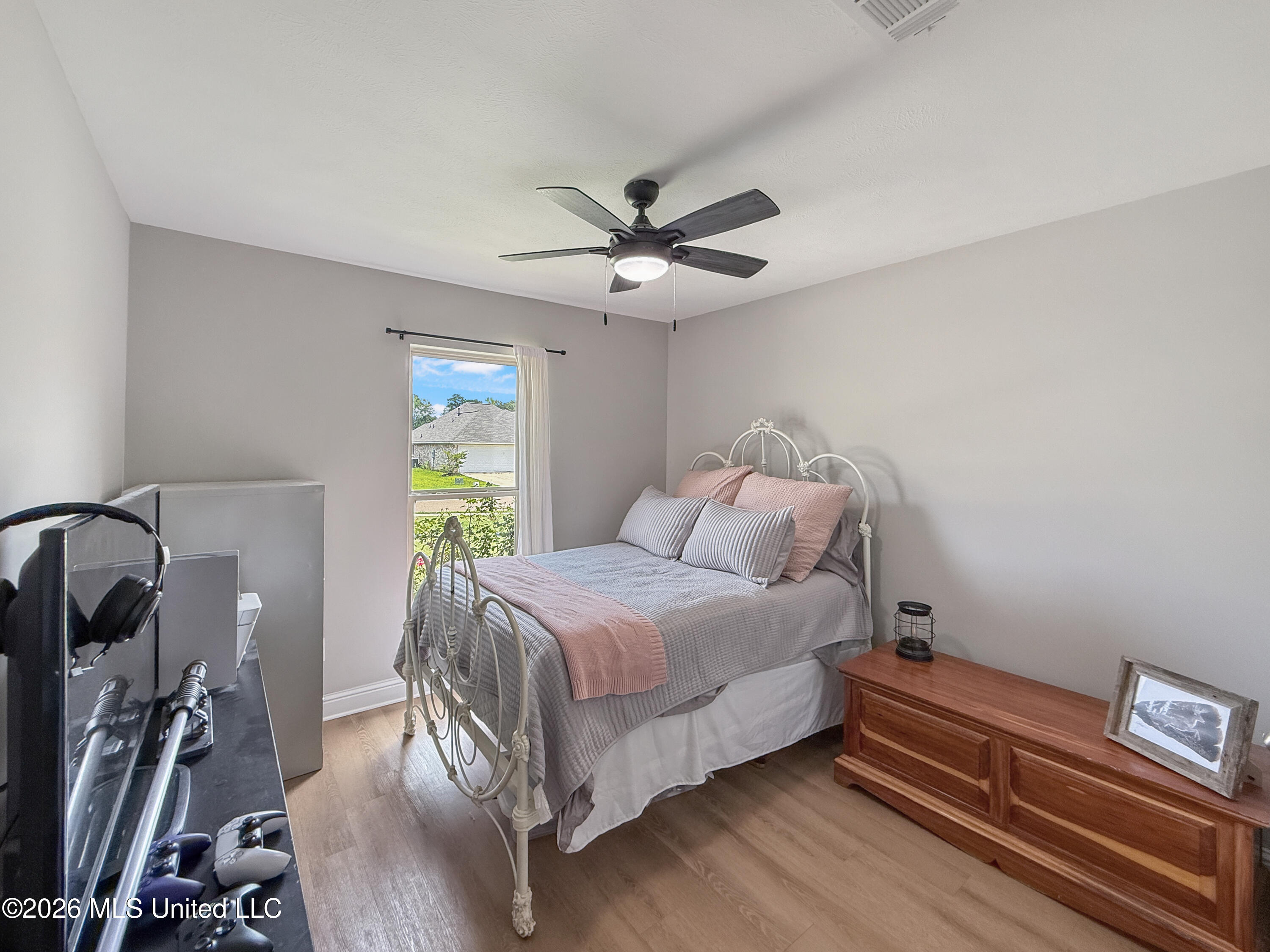 708 Silver Bend Property Photo 18