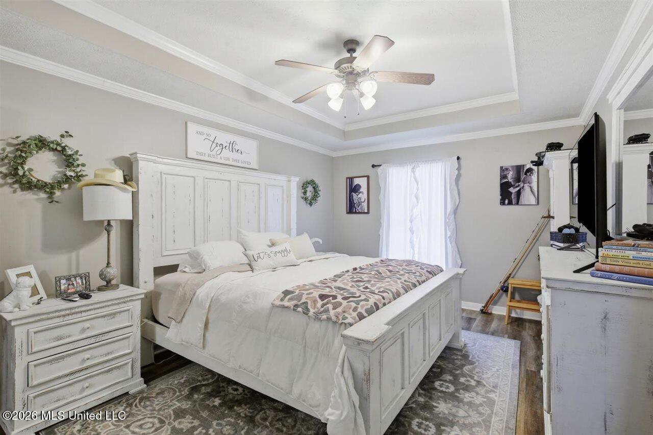 1930 Twin Pine Drive Property Photo 14