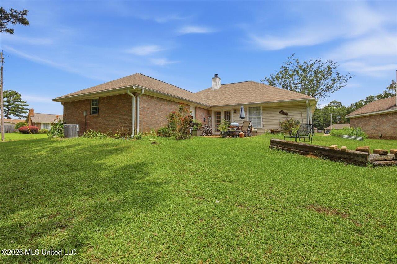1930 Twin Pine Drive Property Photo 25