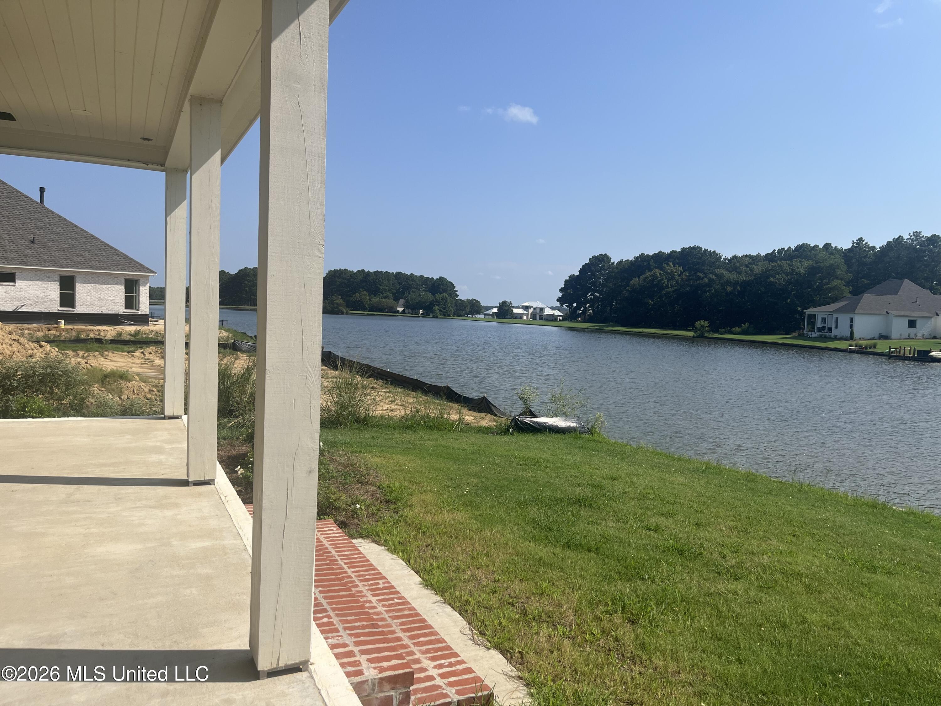 107 Katherine Lane Property Photo 3