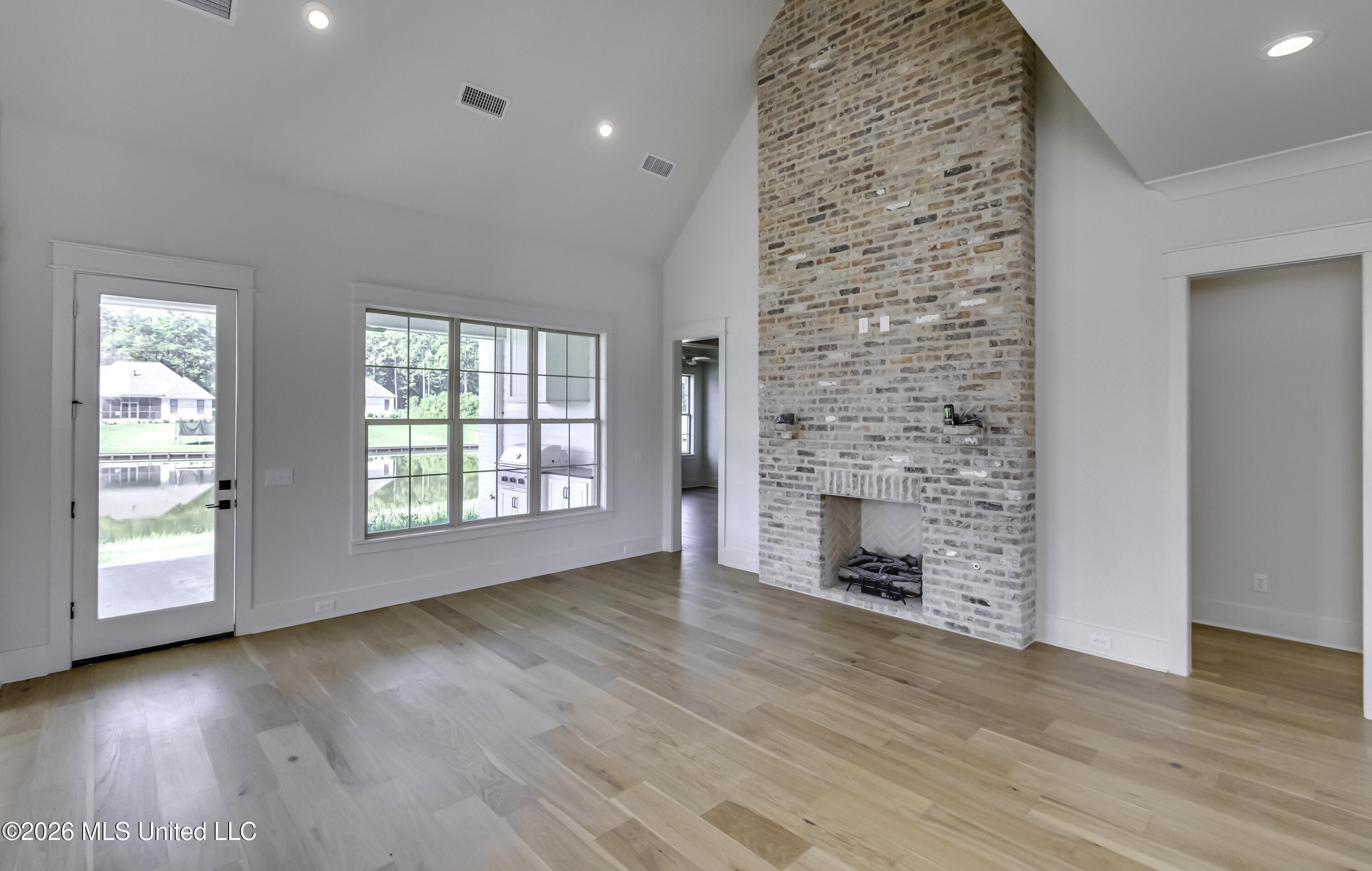 107 Katherine Lane Property Photo 12