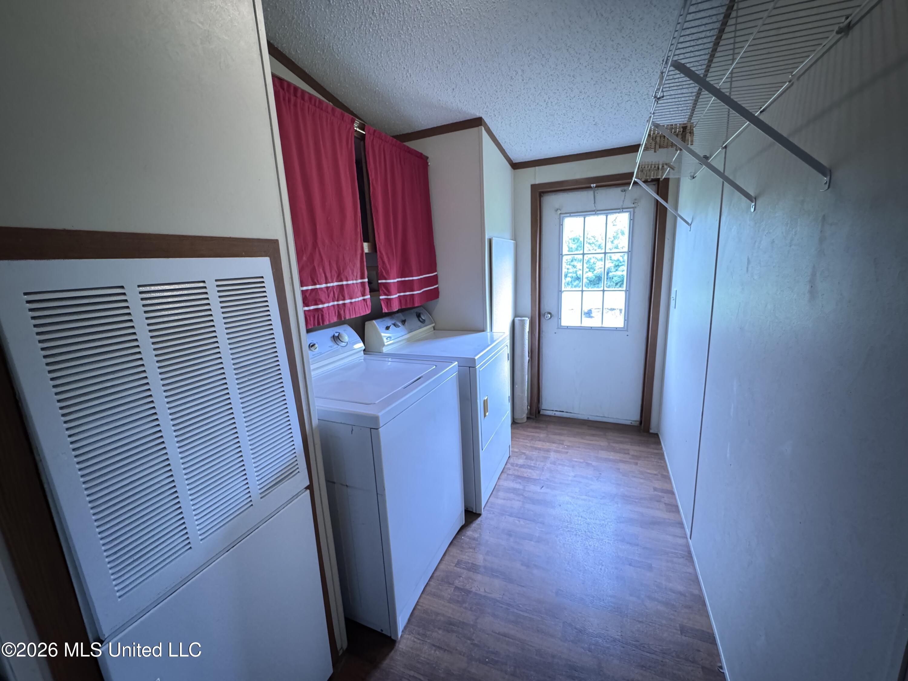 1010 Barr Road Property Photo 7
