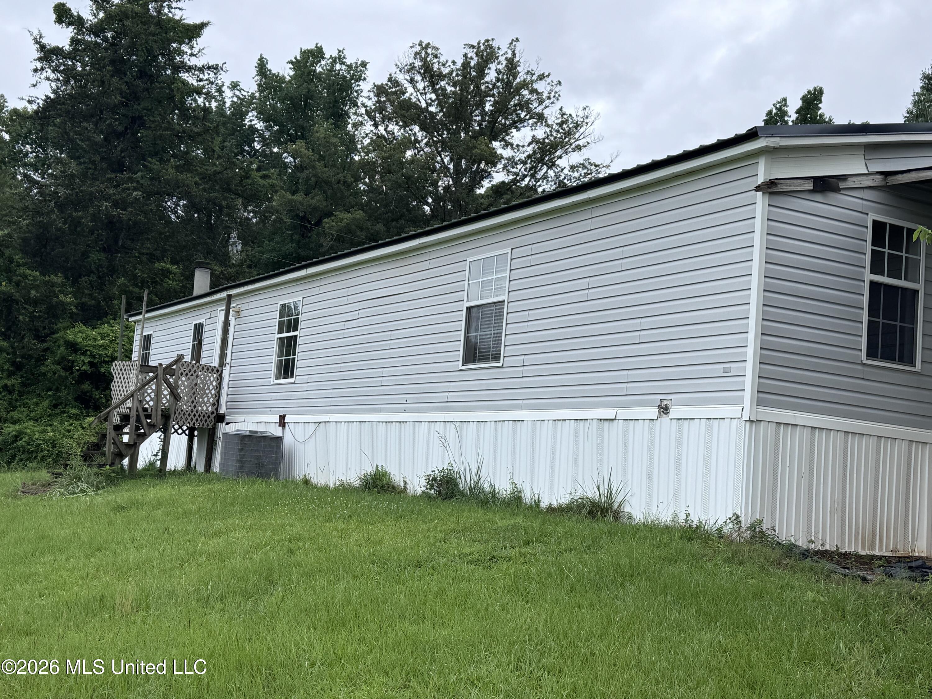 1010 Barr Road Property Photo 12