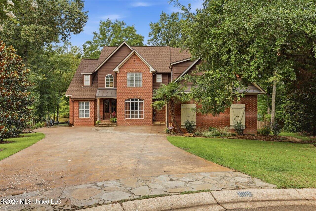 1109 Foxpoint Property Photo 2