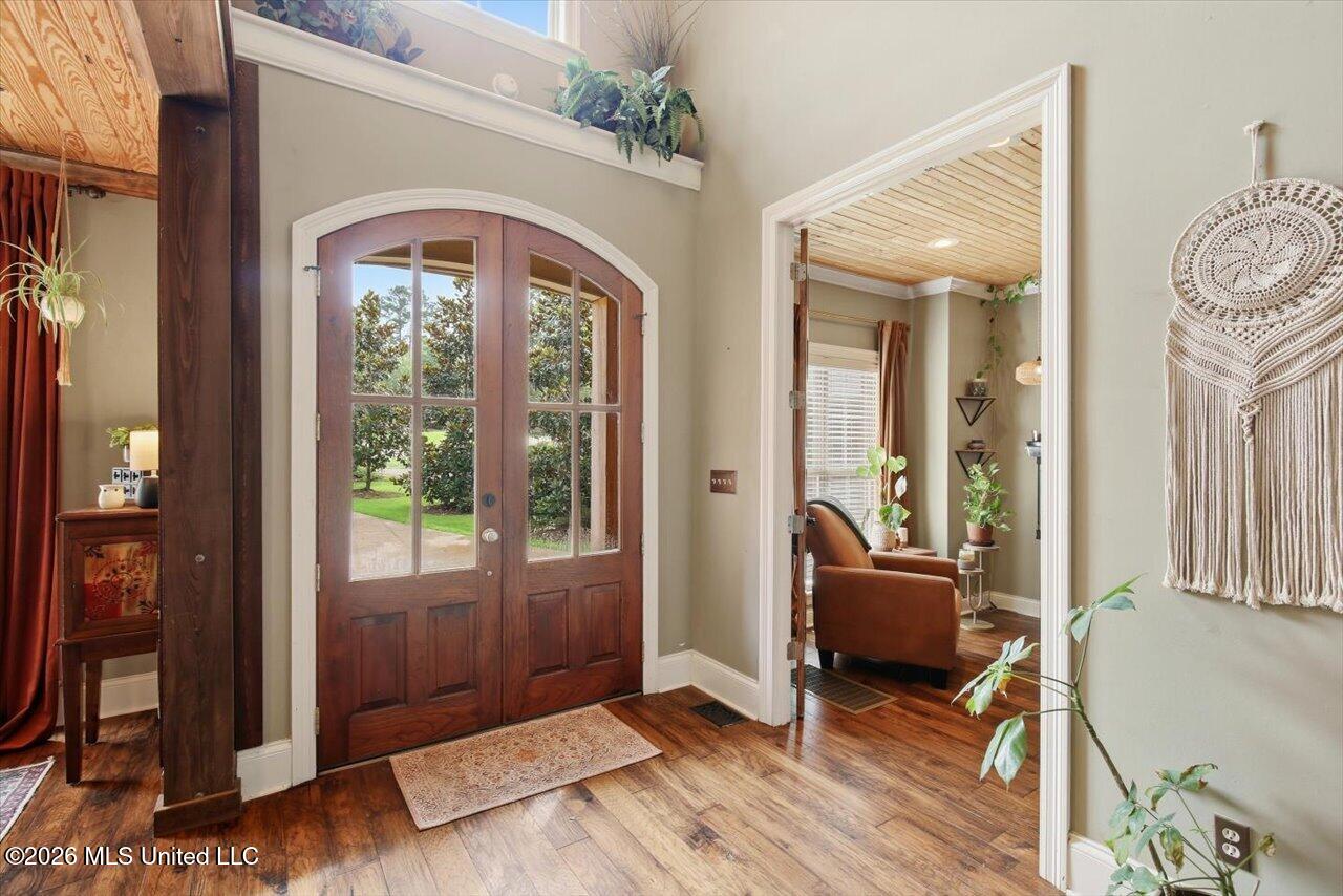 1109 Foxpoint Property Photo 5