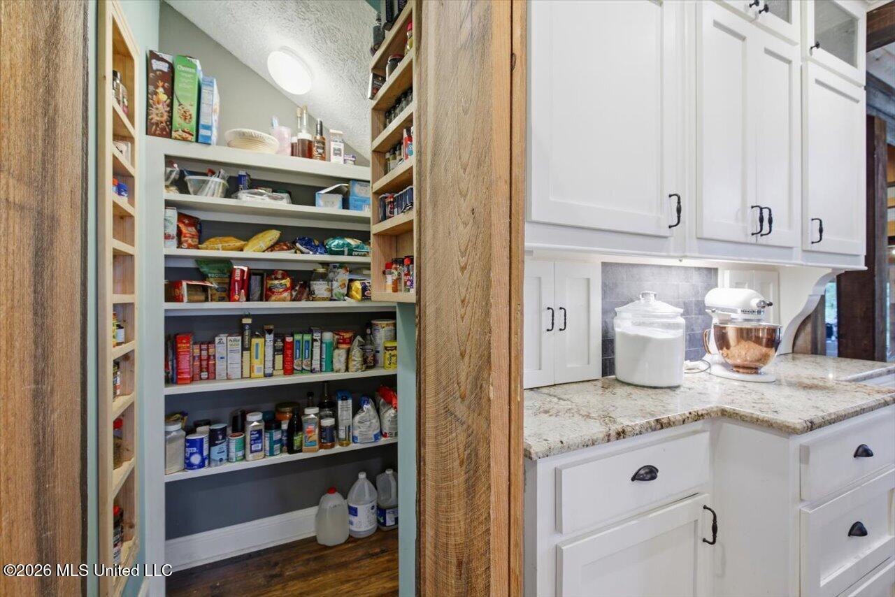1109 Foxpoint Property Photo 19