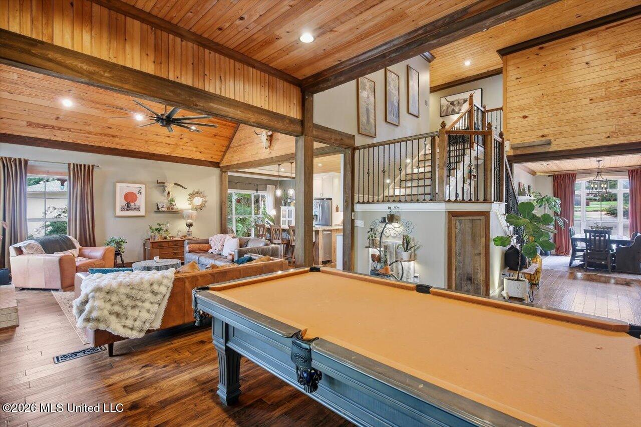 1109 Foxpoint Property Photo 22