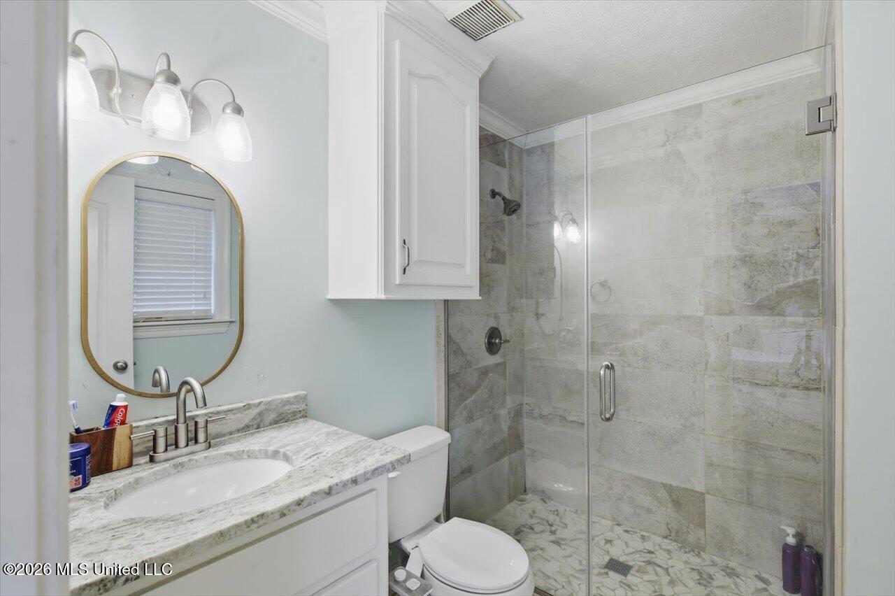 1109 Foxpoint Property Photo 45