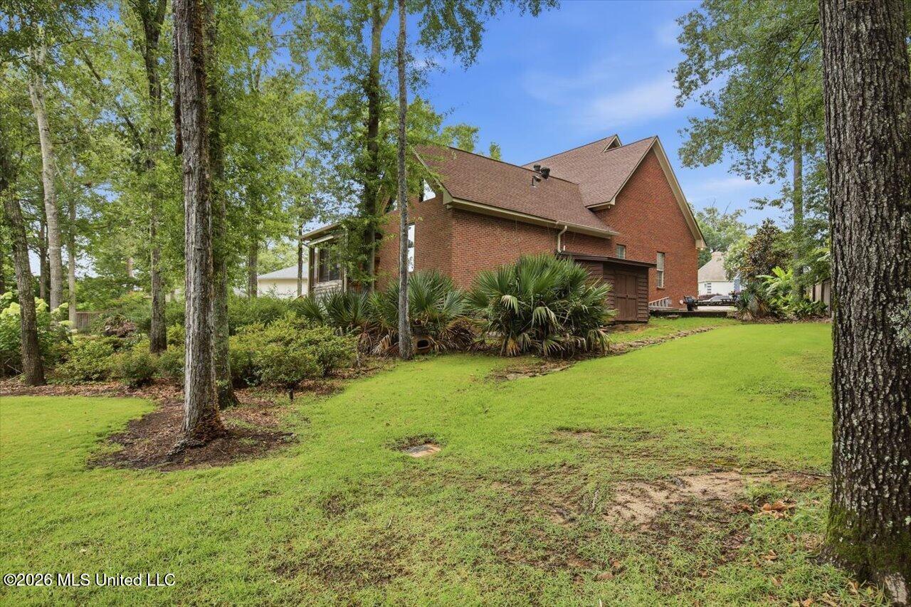 1109 Foxpoint Property Photo 62